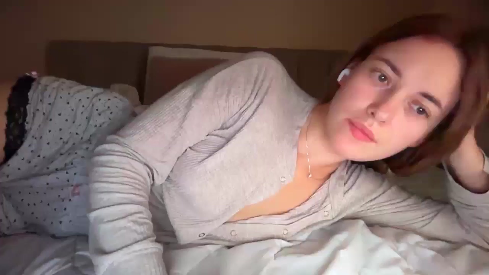 Gallery image thumbnail from SkySunFlower's myfreecams stream on, 11/13/2025, 09:26 image 10 of 20