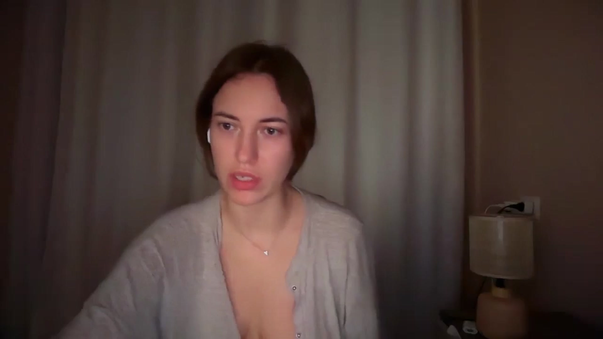 Gallery image thumbnail from SkySunFlower's myfreecams stream on, 11/13/2025, 09:26 image 9 of 20