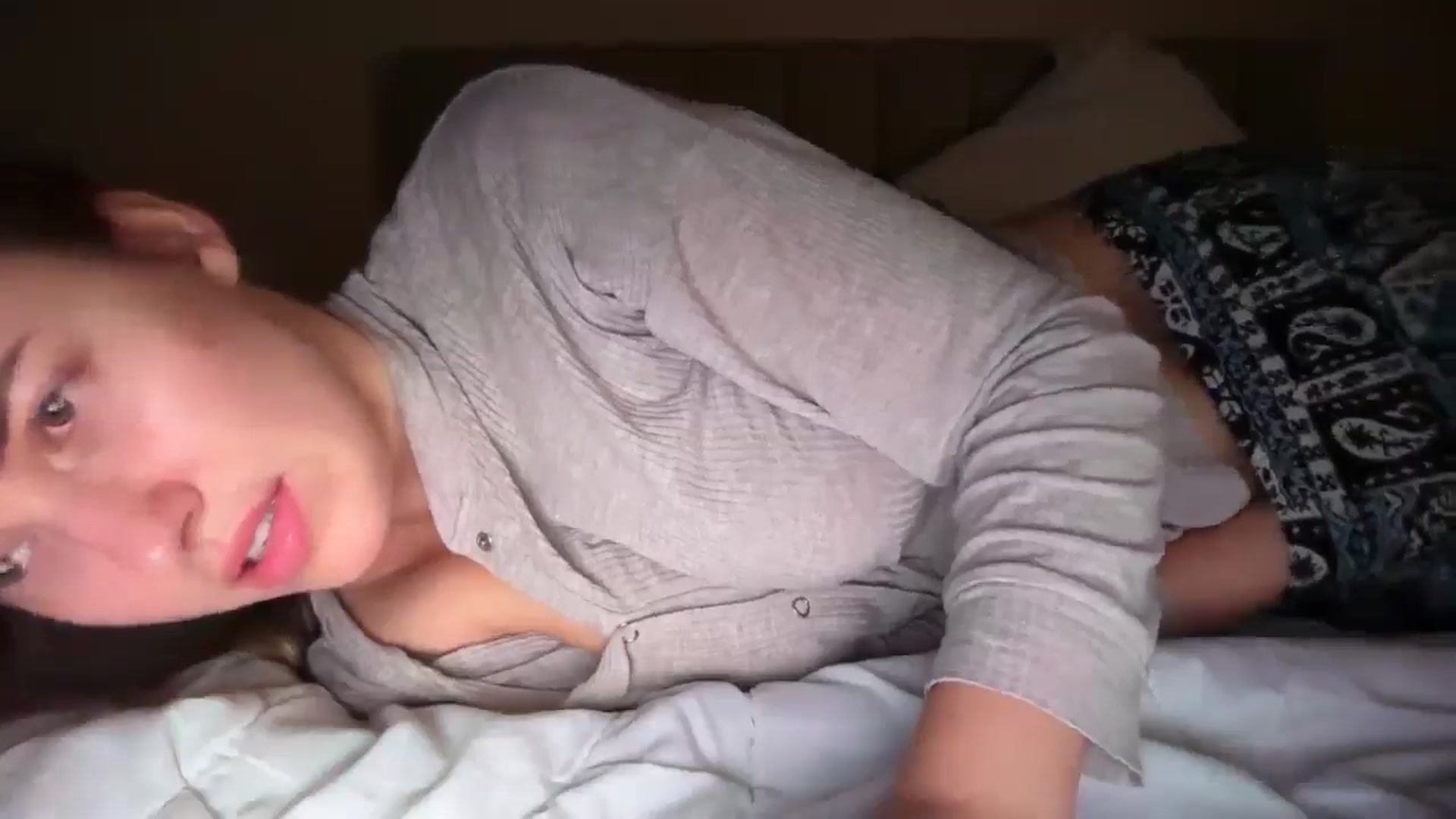 Gallery image thumbnail from SkySunFlower's myfreecams stream on, 11/16/2025, 08:01 image 8 of 20