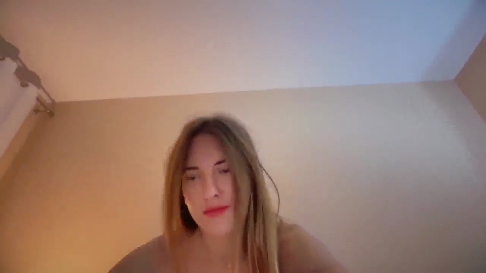 Gallery image thumbnail from SkySunFlower's myfreecams stream on, 11/17/2025, 03:55 image 20 of 20