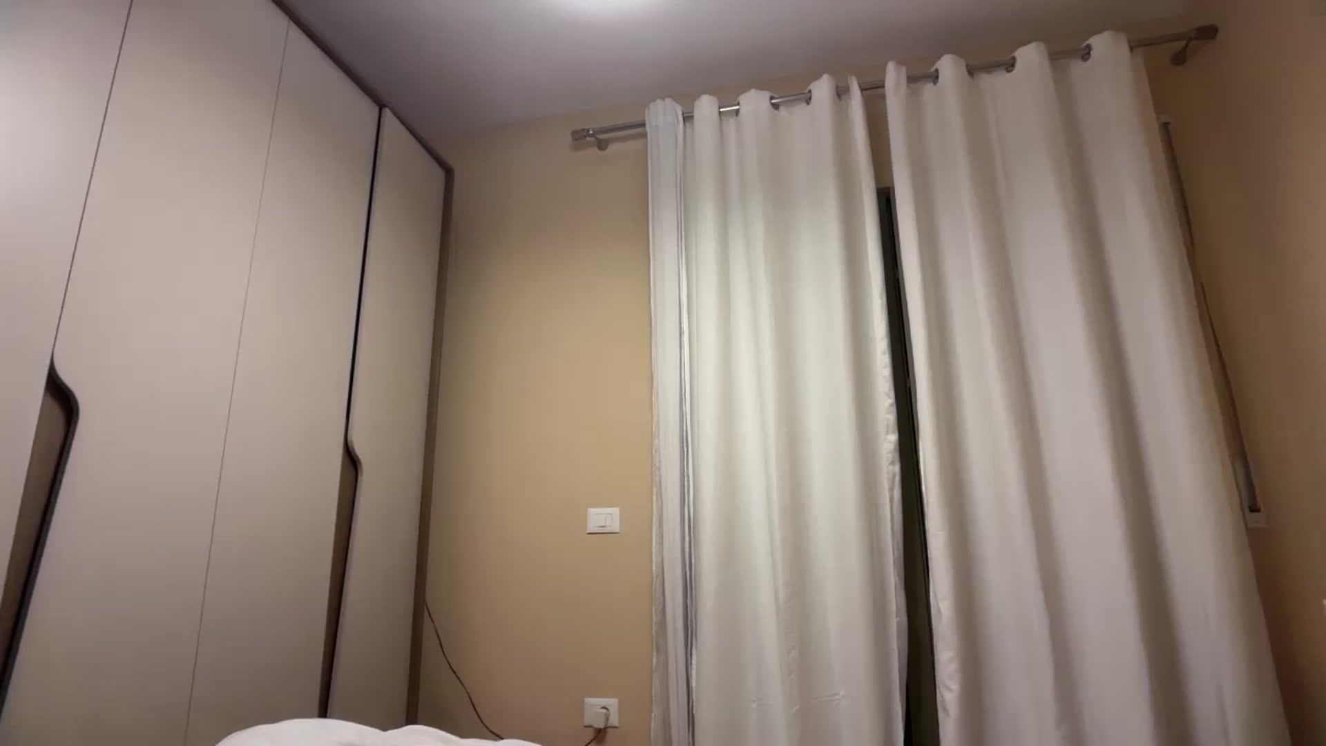 Gallery image thumbnail from SkySunFlower's myfreecams stream on, 11/17/2025, 16:32 image 6 of 20