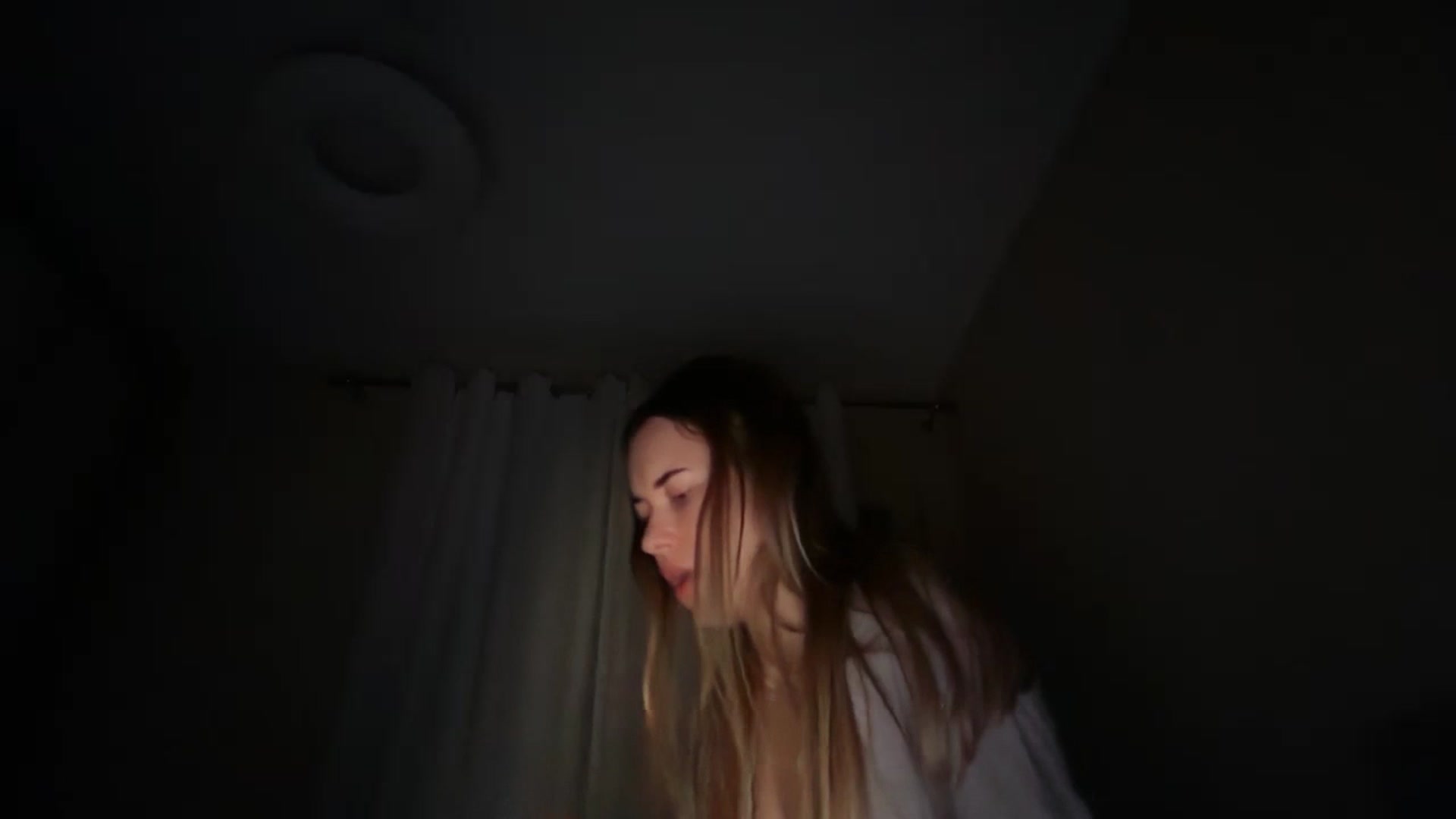 Gallery image thumbnail from SkySunFlower's myfreecams stream on, 11/18/2025, 07:13 image 17 of 20