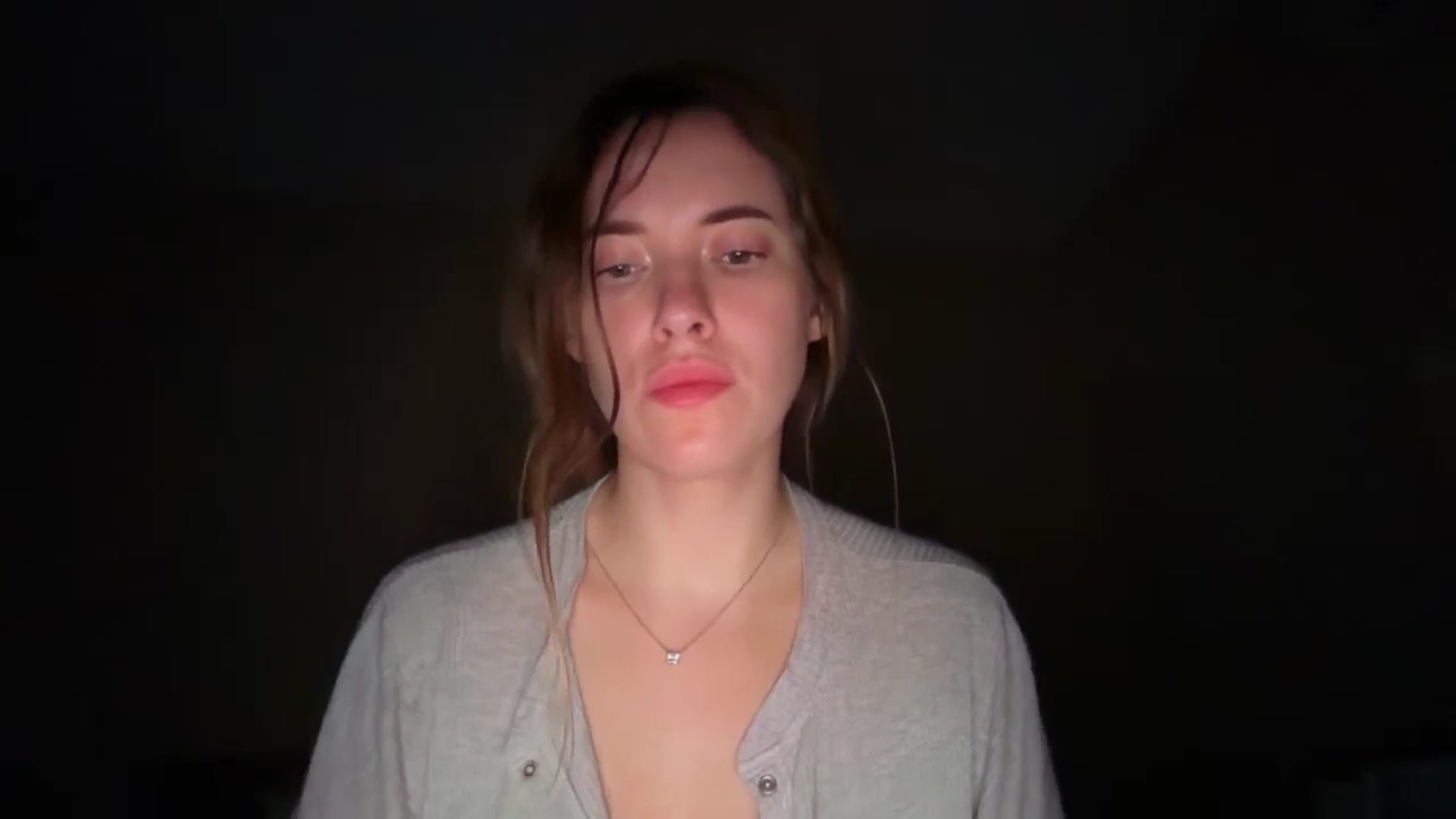 Gallery image thumbnail from SkySunFlower's myfreecams stream on, 11/21/2025, 04:01 image 15 of 20