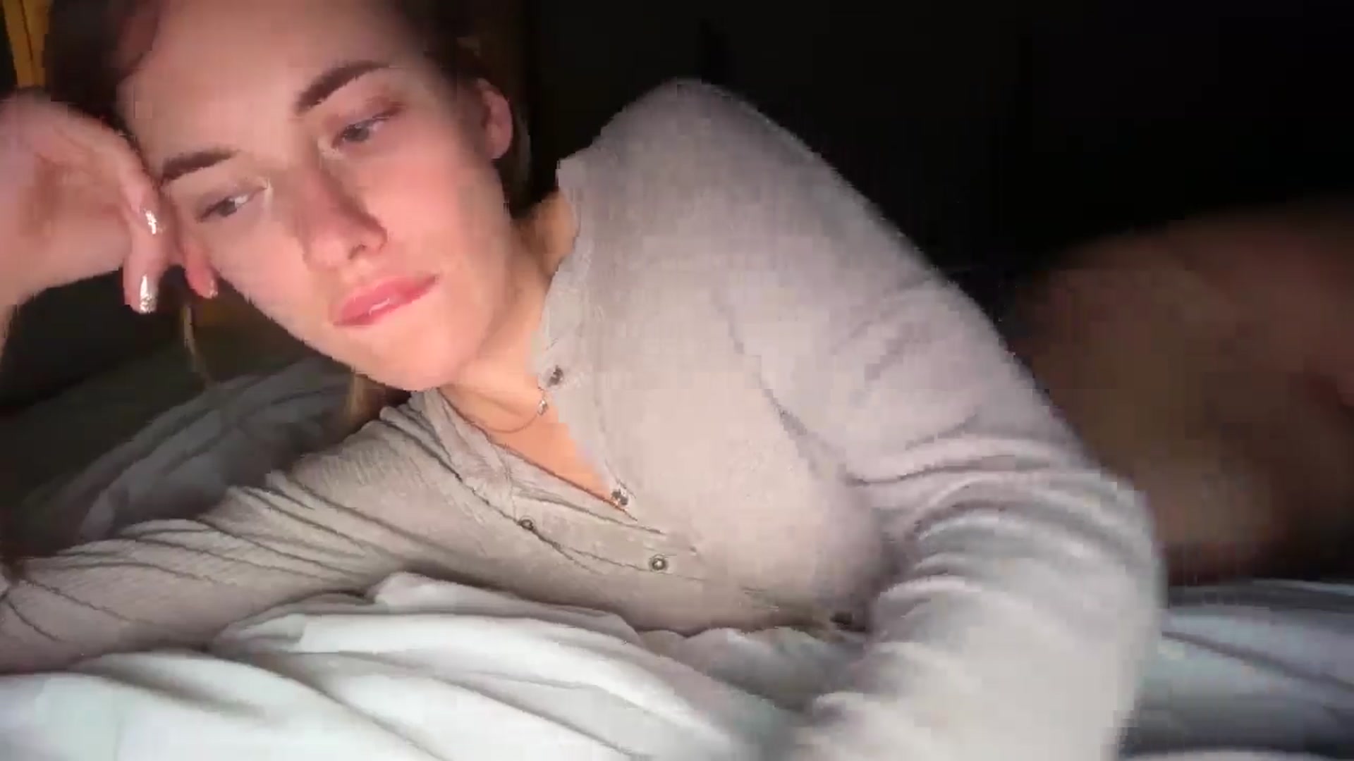 Gallery image thumbnail from SkySunFlower's myfreecams stream on, 11/21/2025, 04:44 image 11 of 20