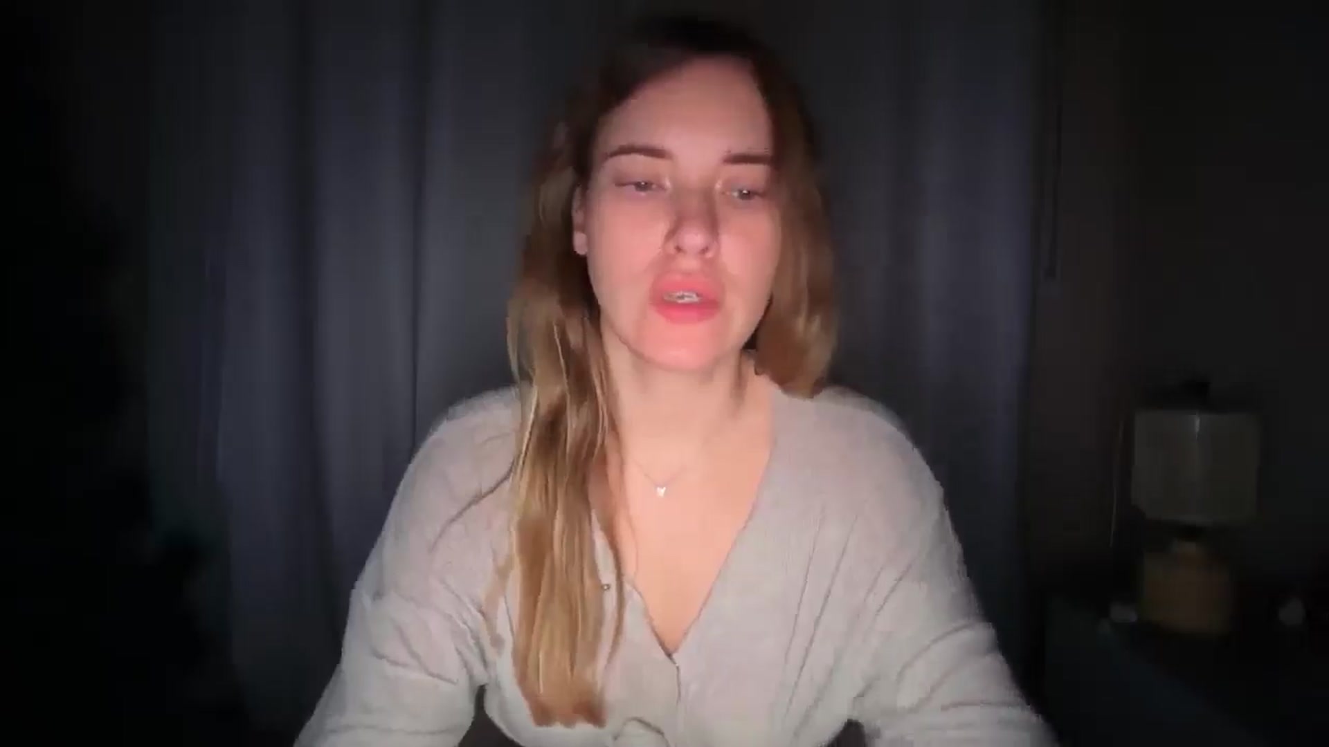 Gallery image thumbnail from SkySunFlower's myfreecams stream on, 11/21/2025, 05:08 image 18 of 20