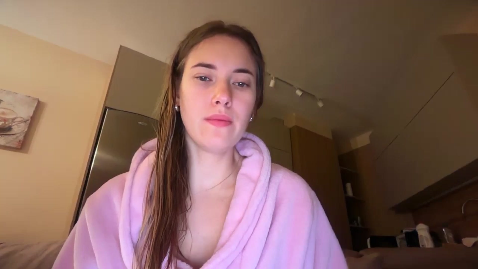 Gallery image thumbnail from SkySunFlower's myfreecams stream on, 11/21/2025, 17:01 image 17 of 20