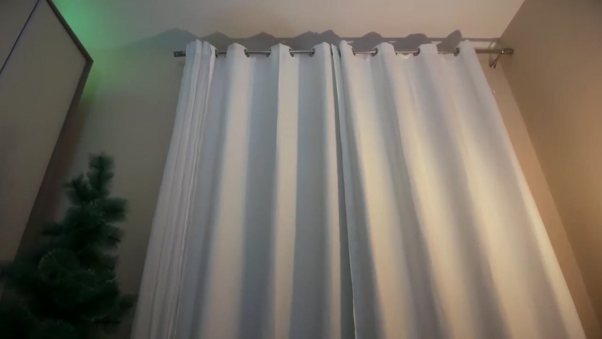 Gallery image thumbnail from SkySunFlower's myfreecams stream on, 11/23/2025, 04:48 image 16 of 20