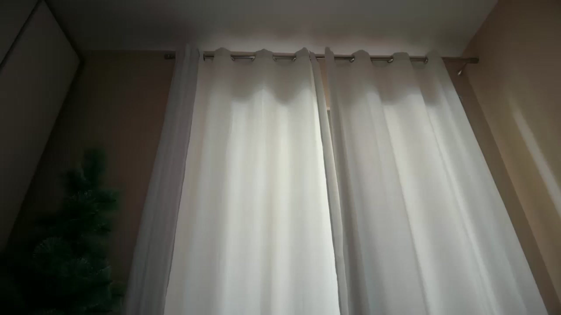 Gallery image thumbnail from SkySunFlower's myfreecams stream on, 11/23/2025, 09:36 image 6 of 20