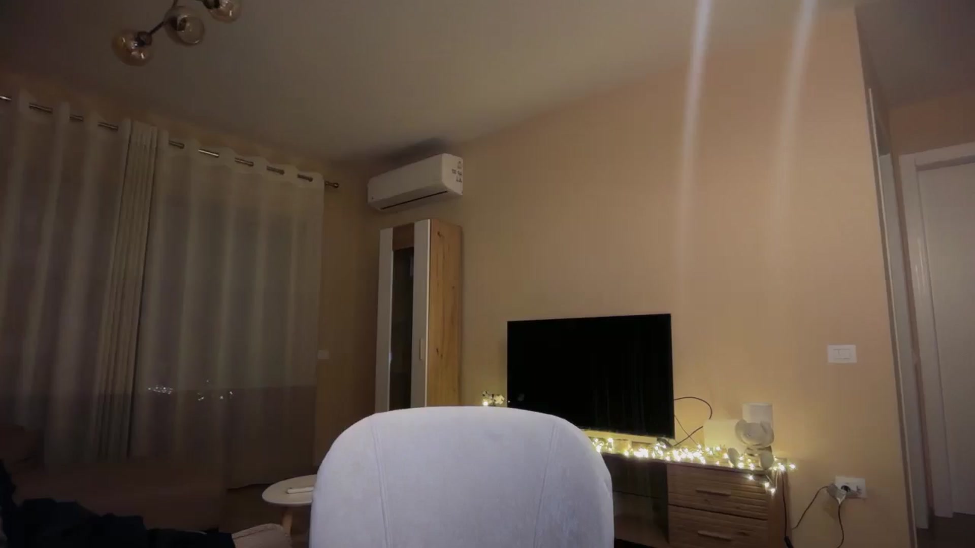 Gallery image thumbnail from SkySunFlower's myfreecams stream on, 11/23/2025, 19:05 image 20 of 20