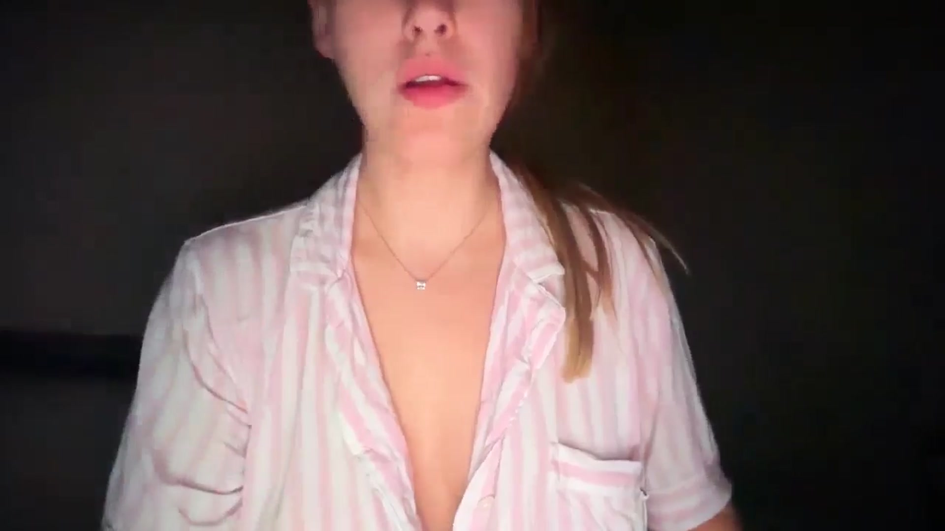 Gallery image thumbnail from SkySunFlower's myfreecams stream on, 12/03/2025, 02:39 image 5 of 20