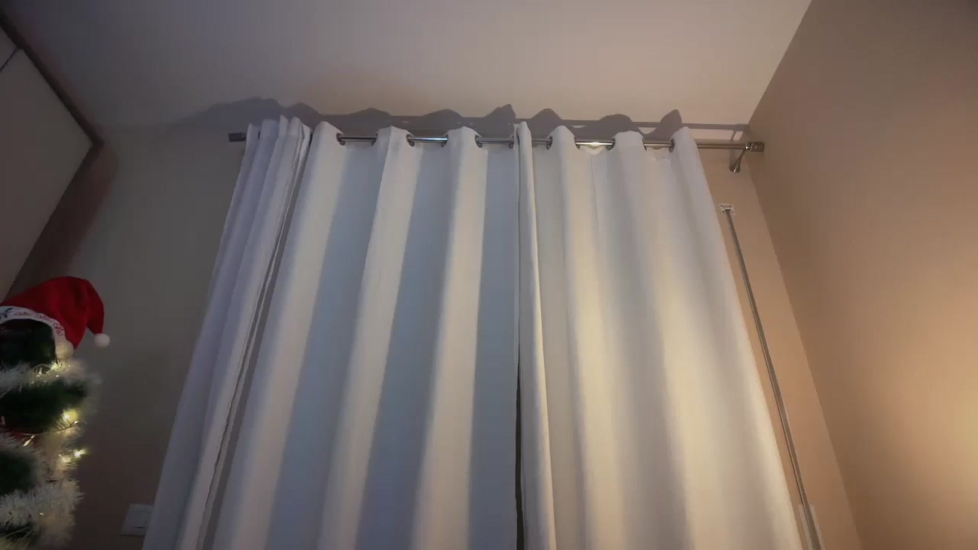 Gallery image thumbnail from SkySunFlower's myfreecams stream on, 12/05/2025, 06:26 image 1 of 20
