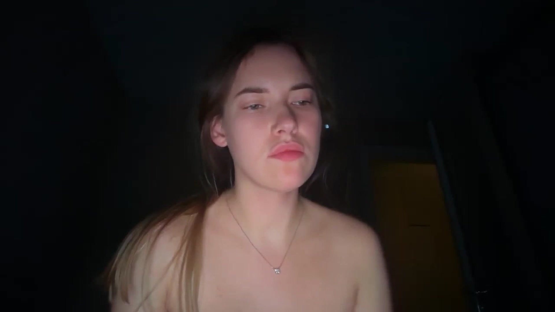 Gallery image thumbnail from SkySunFlower's myfreecams stream on, 12/09/2025, 03:39 image 15 of 20