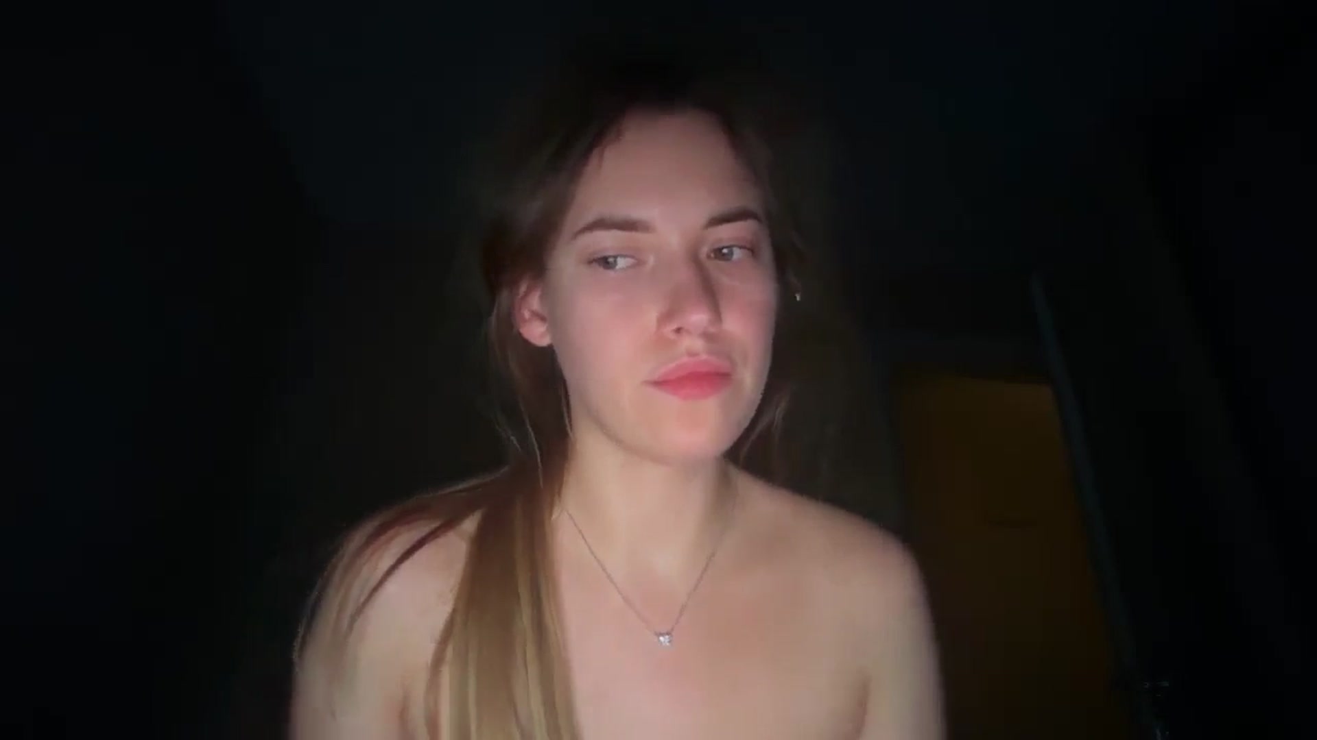 Gallery image thumbnail from SkySunFlower's myfreecams stream on, 12/09/2025, 03:39 image 16 of 20