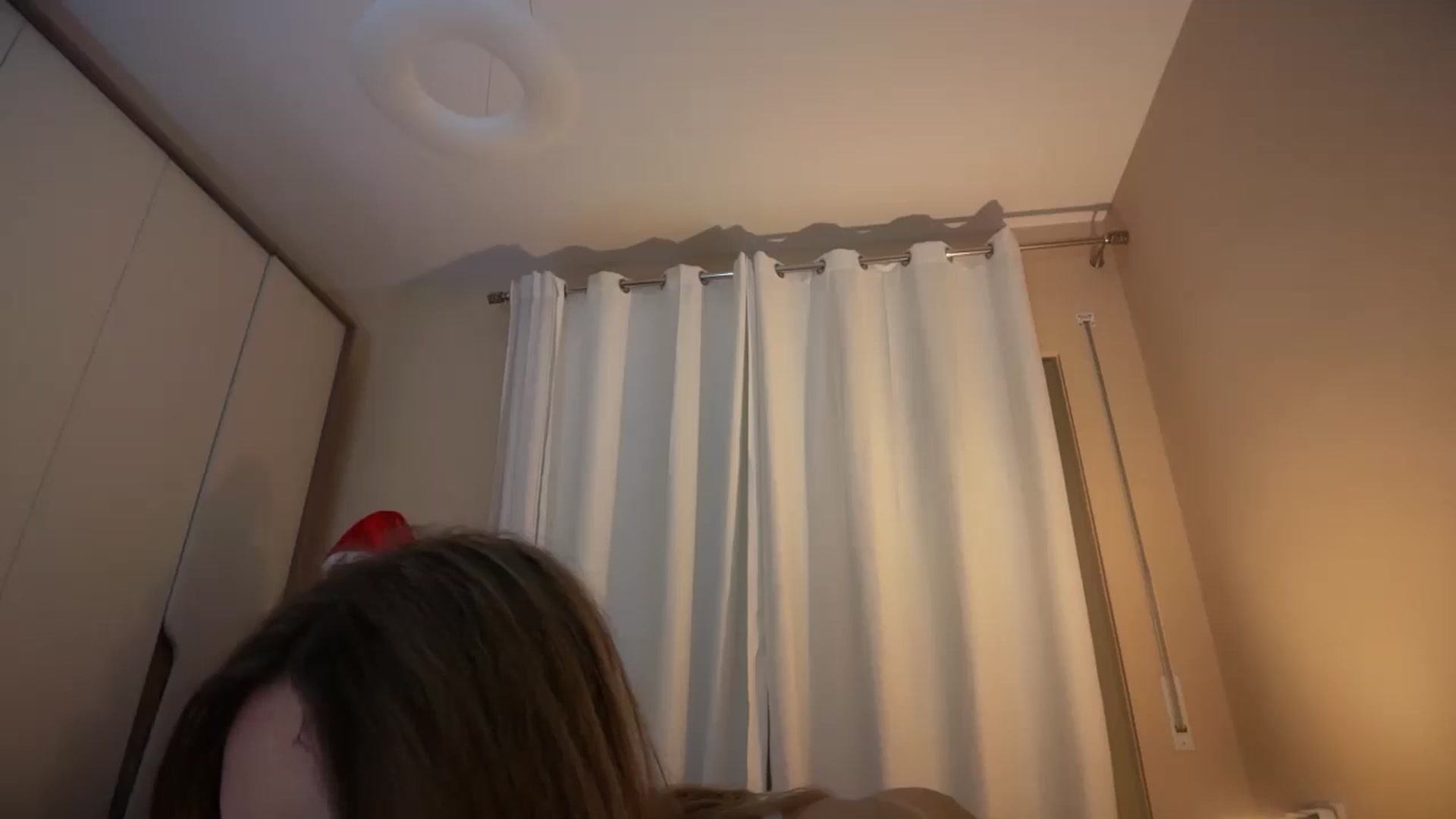 Gallery image thumbnail from SkySunFlower's myfreecams stream on, 12/10/2025, 24:38 image 6 of 20