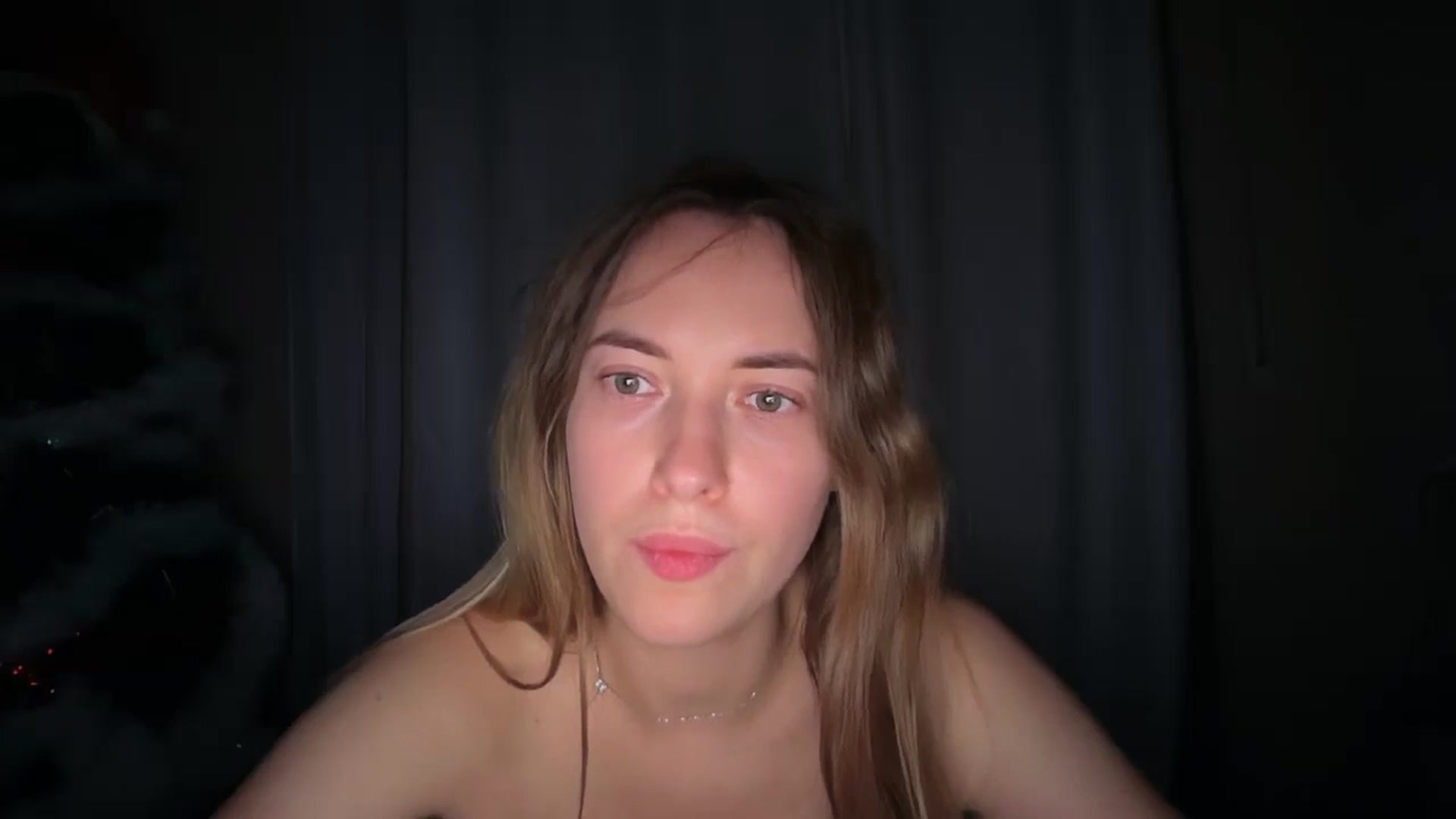 Gallery image thumbnail from SkySunFlower's myfreecams stream on, 12/11/2025, 07:00 image 11 of 20