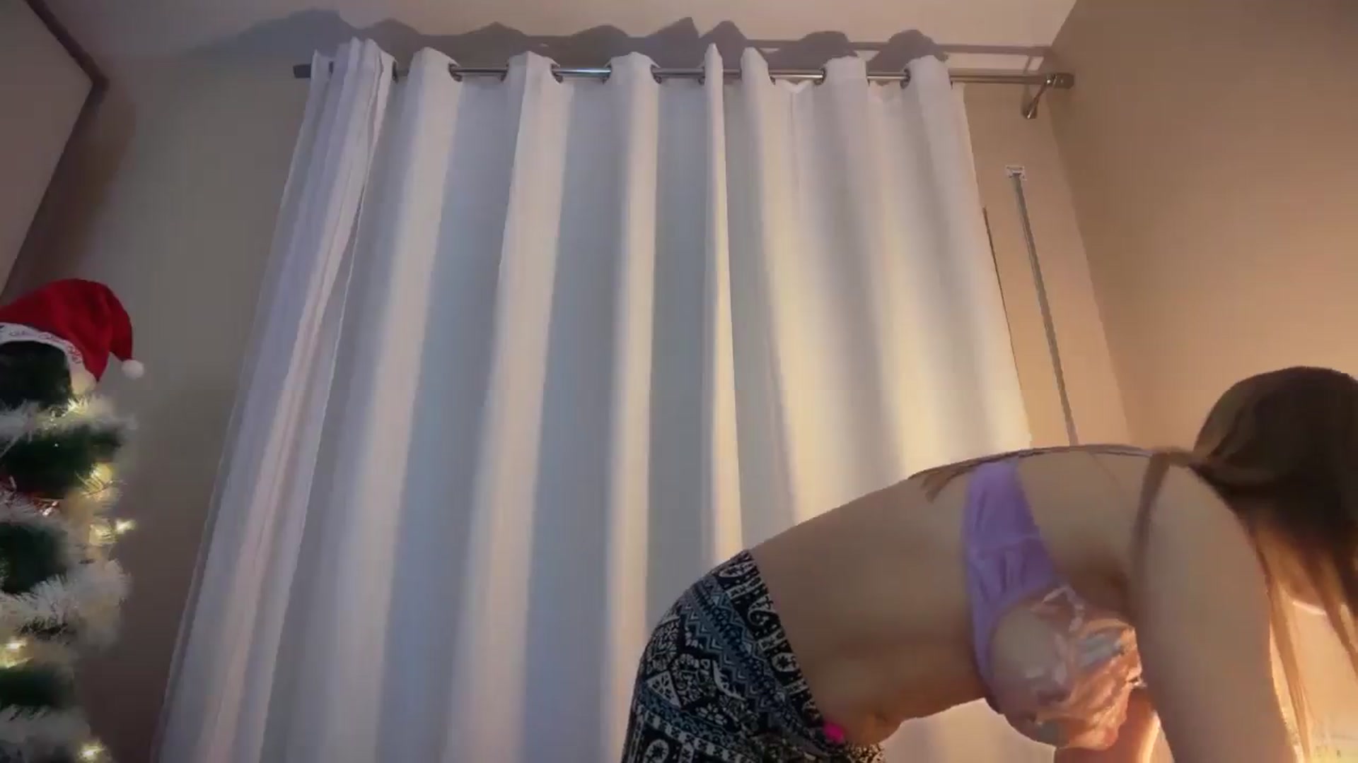 Gallery image thumbnail from SkySunFlower's myfreecams stream on, 12/13/2025, 05:21 image 7 of 20