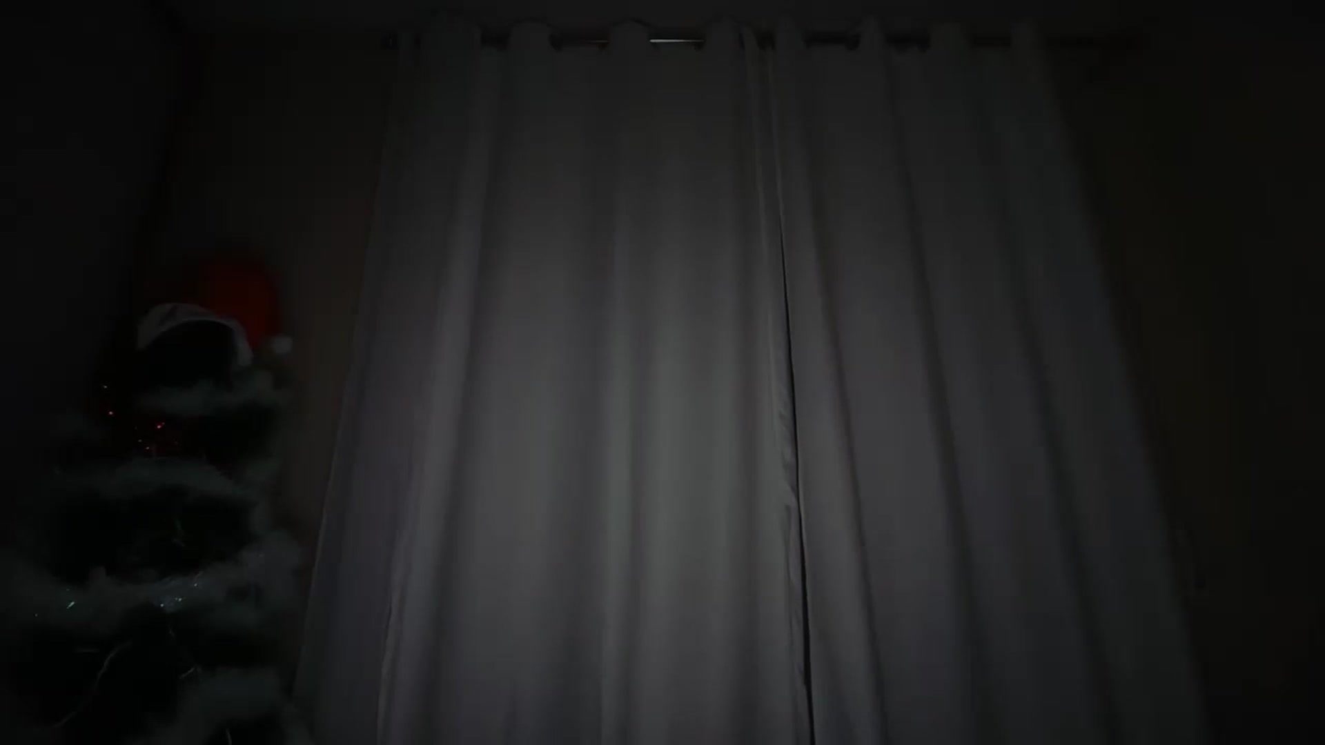 Gallery image thumbnail from SkySunFlower's myfreecams stream on, 12/13/2025, 15:19 image 6 of 20