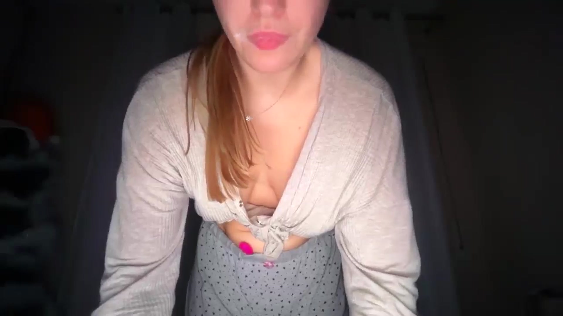Gallery image thumbnail from SkySunFlower's myfreecams stream on, 12/13/2025, 15:53 image 5 of 20