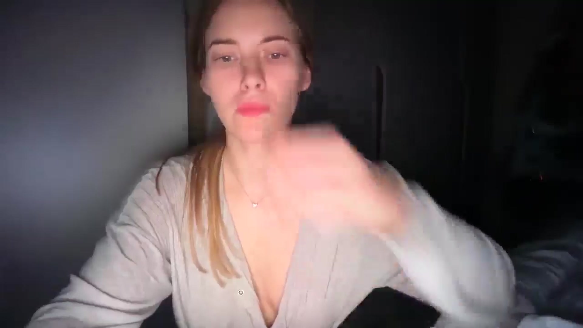 Gallery image thumbnail from SkySunFlower's myfreecams stream on, 12/13/2025, 15:53 image 16 of 20