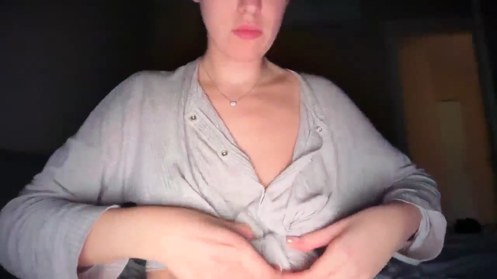 Gallery image thumbnail from SkySunFlower's myfreecams stream on, 12/13/2025, 15:53 image 2 of 20