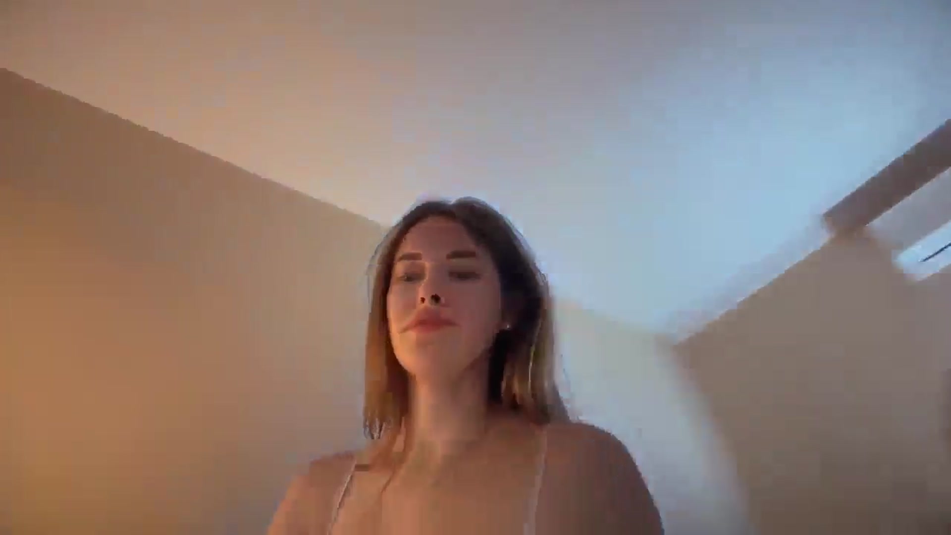 Gallery image thumbnail from SkySunFlower's myfreecams stream on, 12/15/2025, 18:14 image 9 of 20