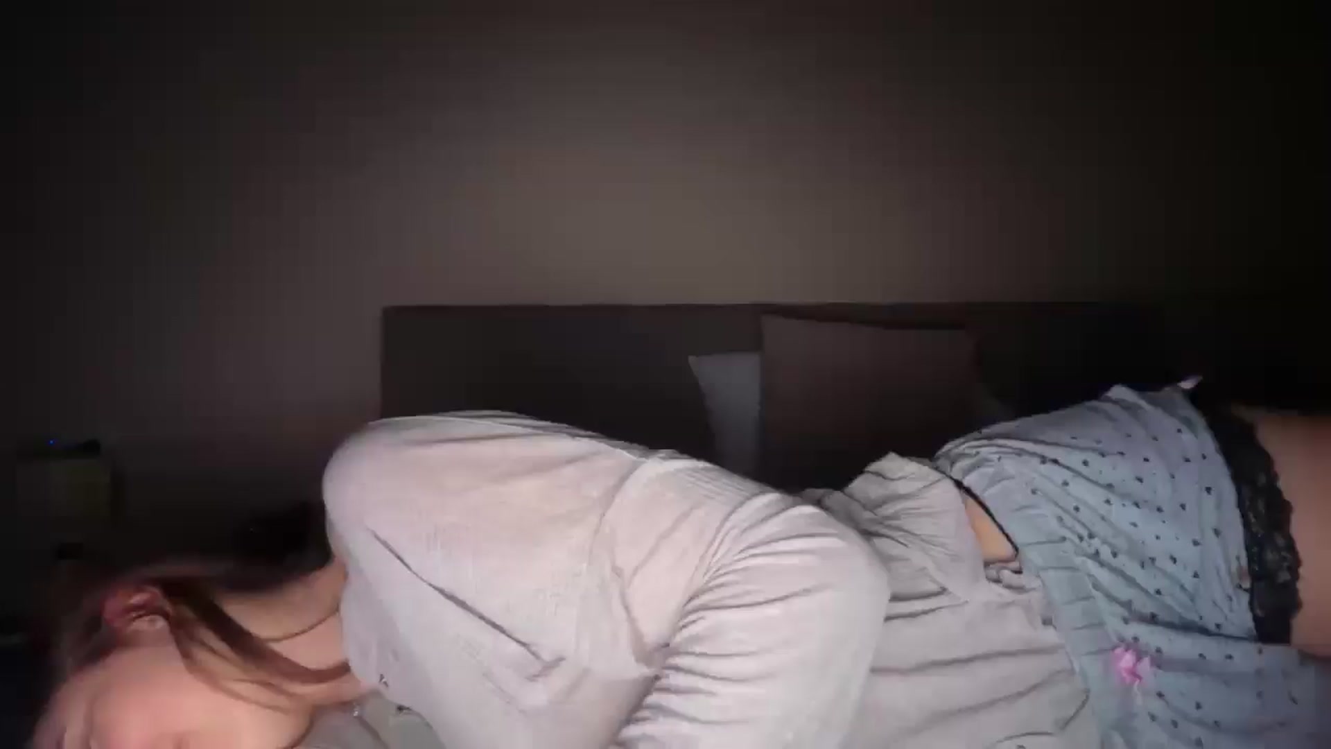 Gallery image thumbnail from SkySunFlower's myfreecams stream on, 12/16/2025, 08:34 image 4 of 20