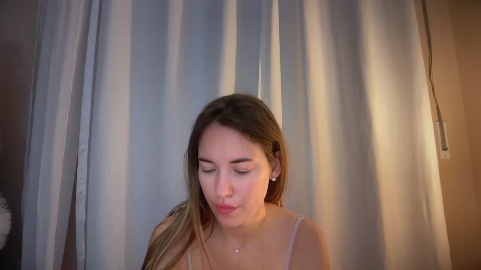 Gallery image thumbnail from SkySunFlower's myfreecams stream on, 12/17/2025, 04:52 image 12 of 20