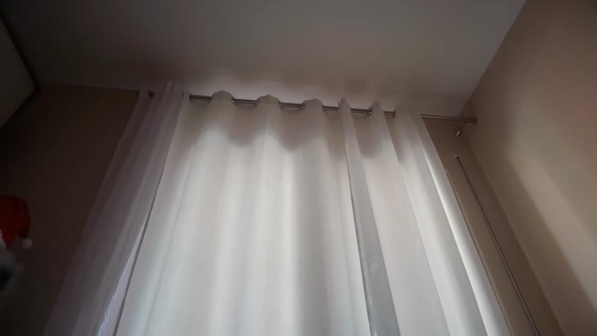 Gallery image thumbnail from SkySunFlower's myfreecams stream on, 12/18/2025, 08:03 image 12 of 20