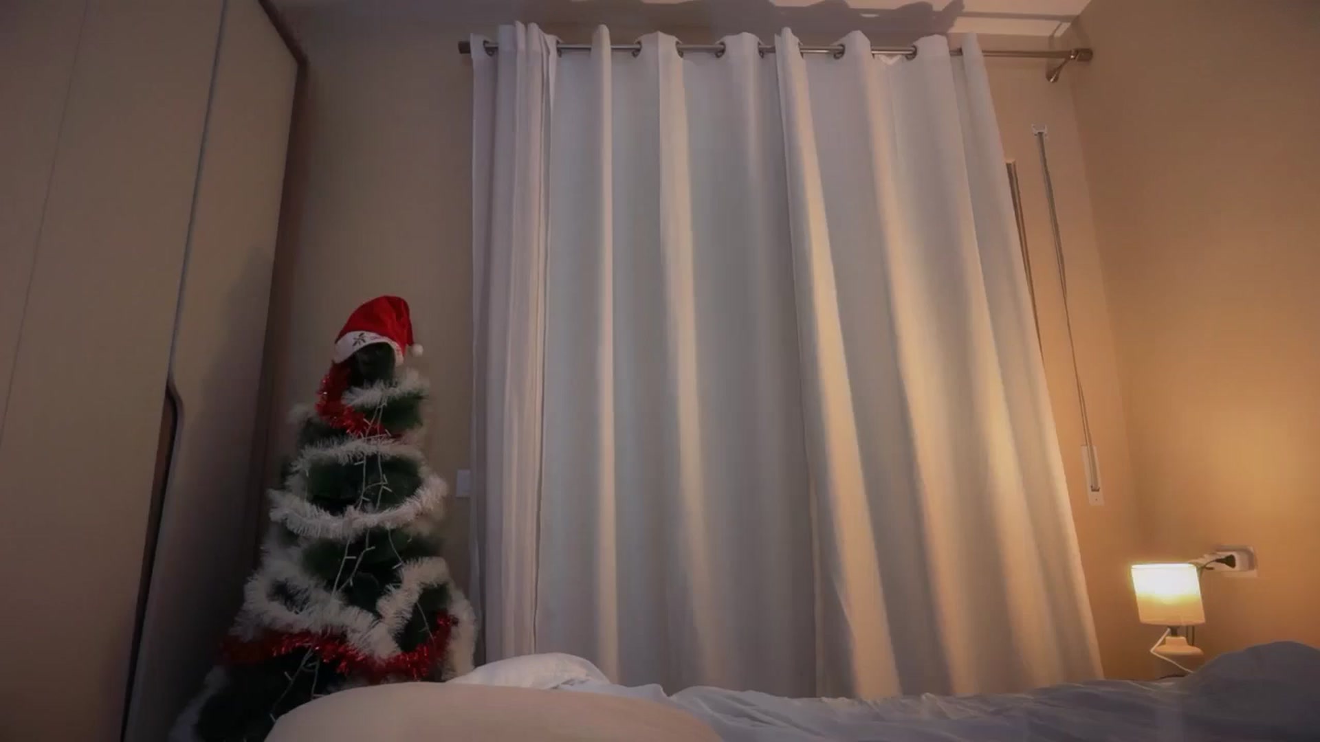 Gallery image thumbnail from SkySunFlower's myfreecams stream on, 12/21/2025, 23:59 image 1 of 20