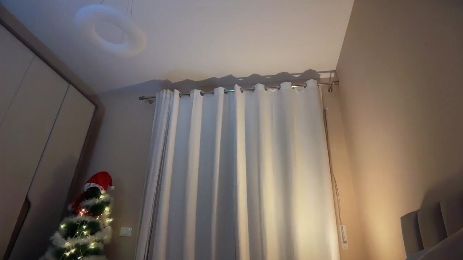 Gallery image thumbnail from SkySunFlower's myfreecams stream on, 12/23/2025, 03:01 image 3 of 20