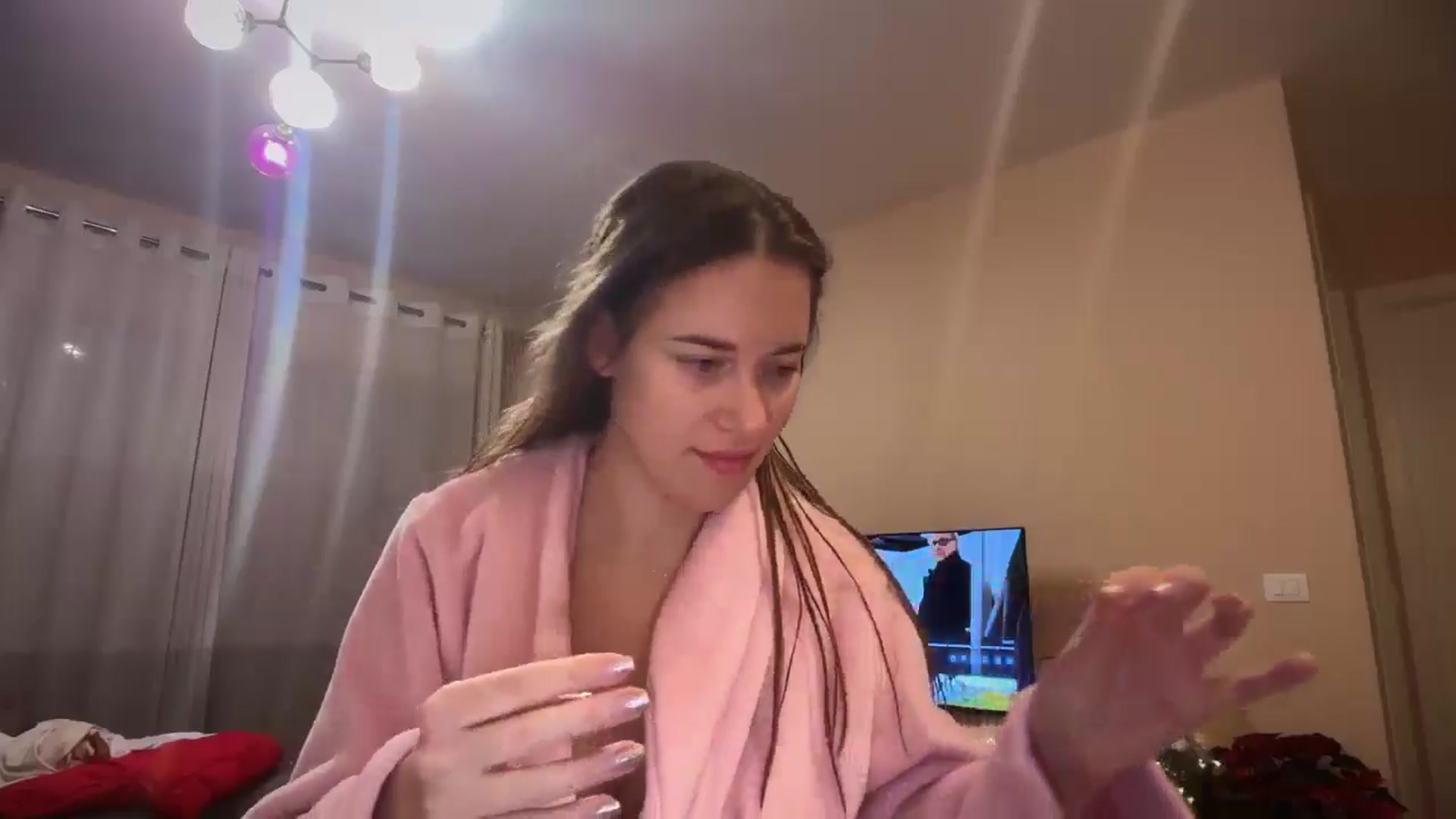 Gallery image thumbnail from SkySunFlower's myfreecams stream on, 12/23/2025, 19:04 image 4 of 20