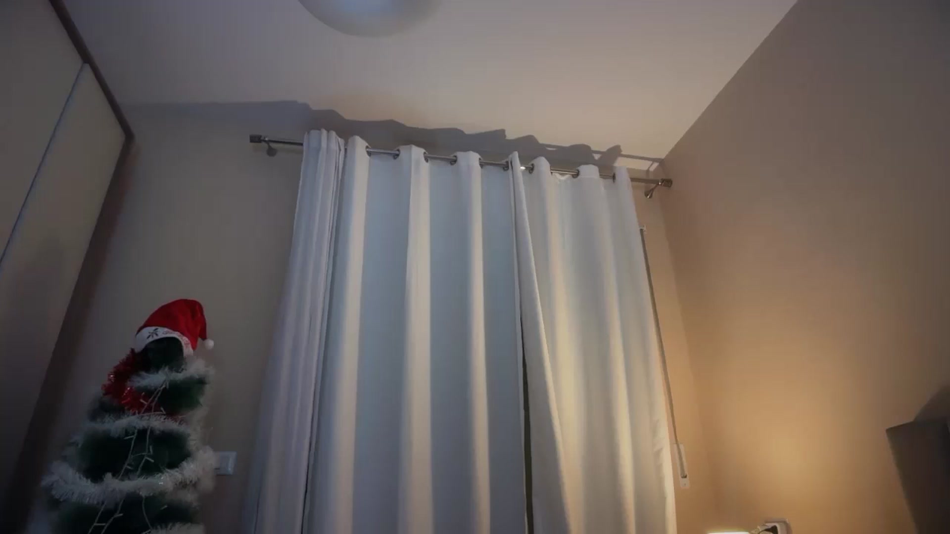 Gallery image thumbnail from SkySunFlower's myfreecams stream on, 12/25/2025, 03:42 image 19 of 20