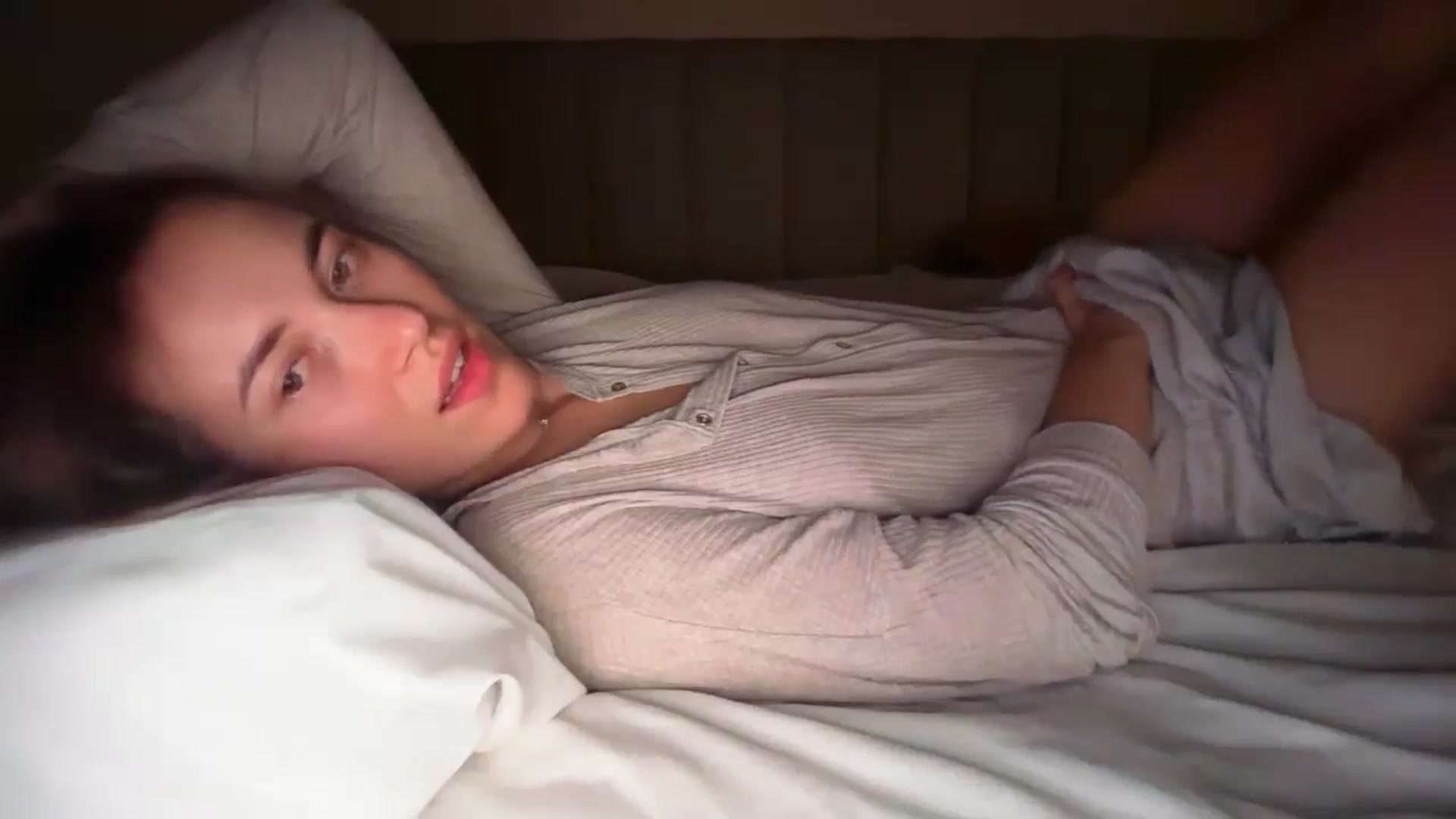 Gallery image thumbnail from SkySunFlower's myfreecams stream on, 12/25/2025, 09:16 image 11 of 20