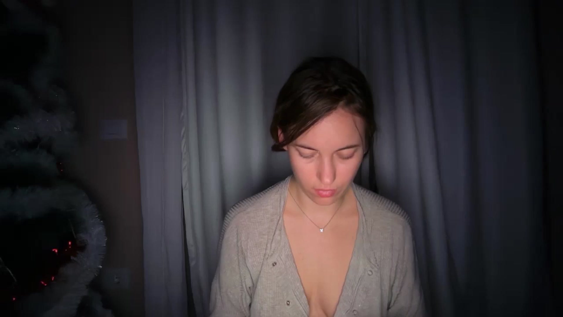 Gallery image thumbnail from SkySunFlower's myfreecams stream on, 12/28/2025, 01:36 image 2 of 20
