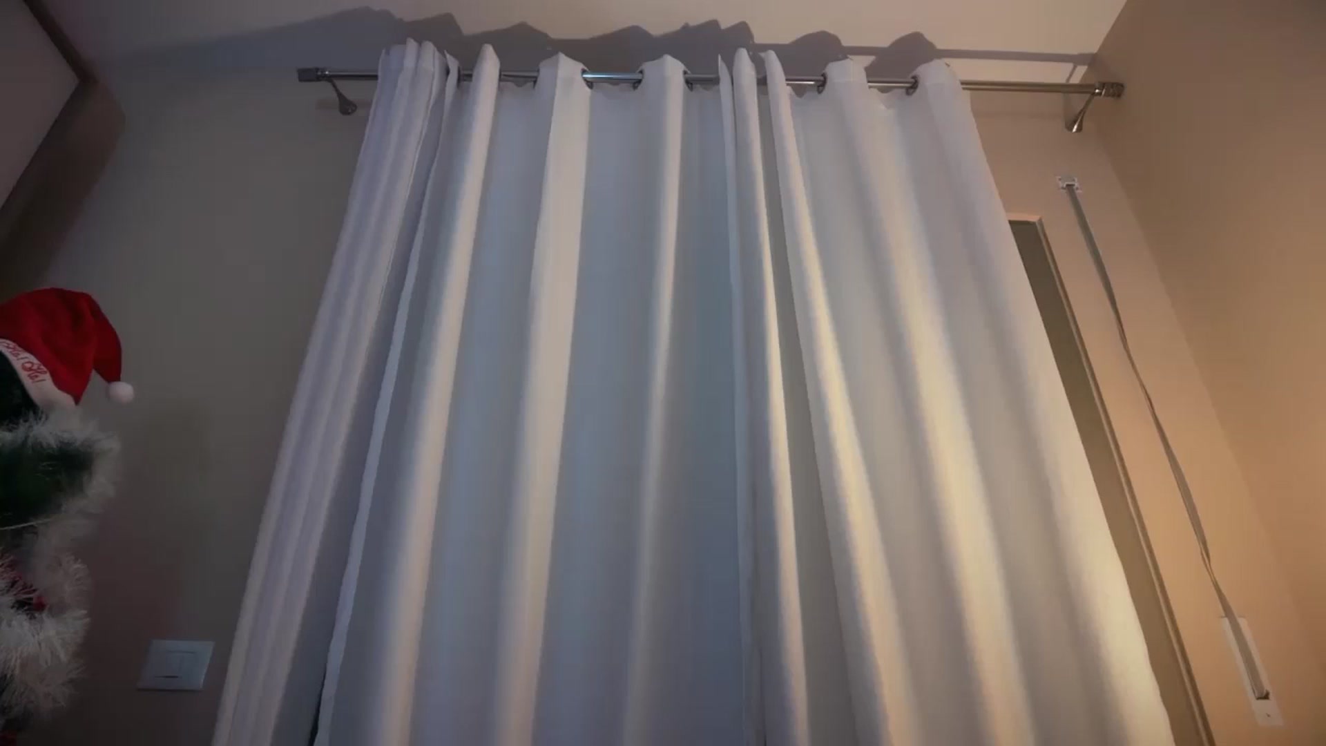 Gallery image thumbnail from SkySunFlower's myfreecams stream on, 12/29/2025, 24:00 image 15 of 20