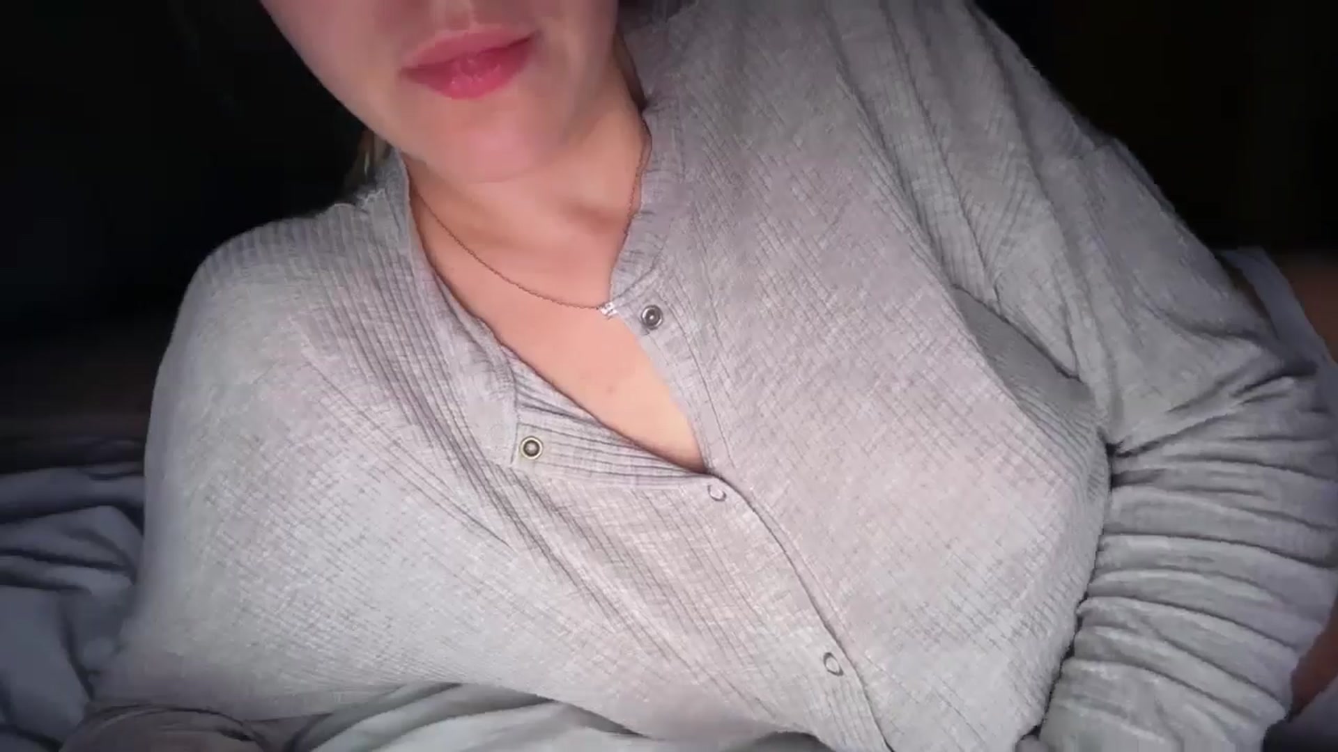 Gallery image thumbnail from SkySunFlower's myfreecams stream on, 12/29/2025, 18:12 image 2 of 20