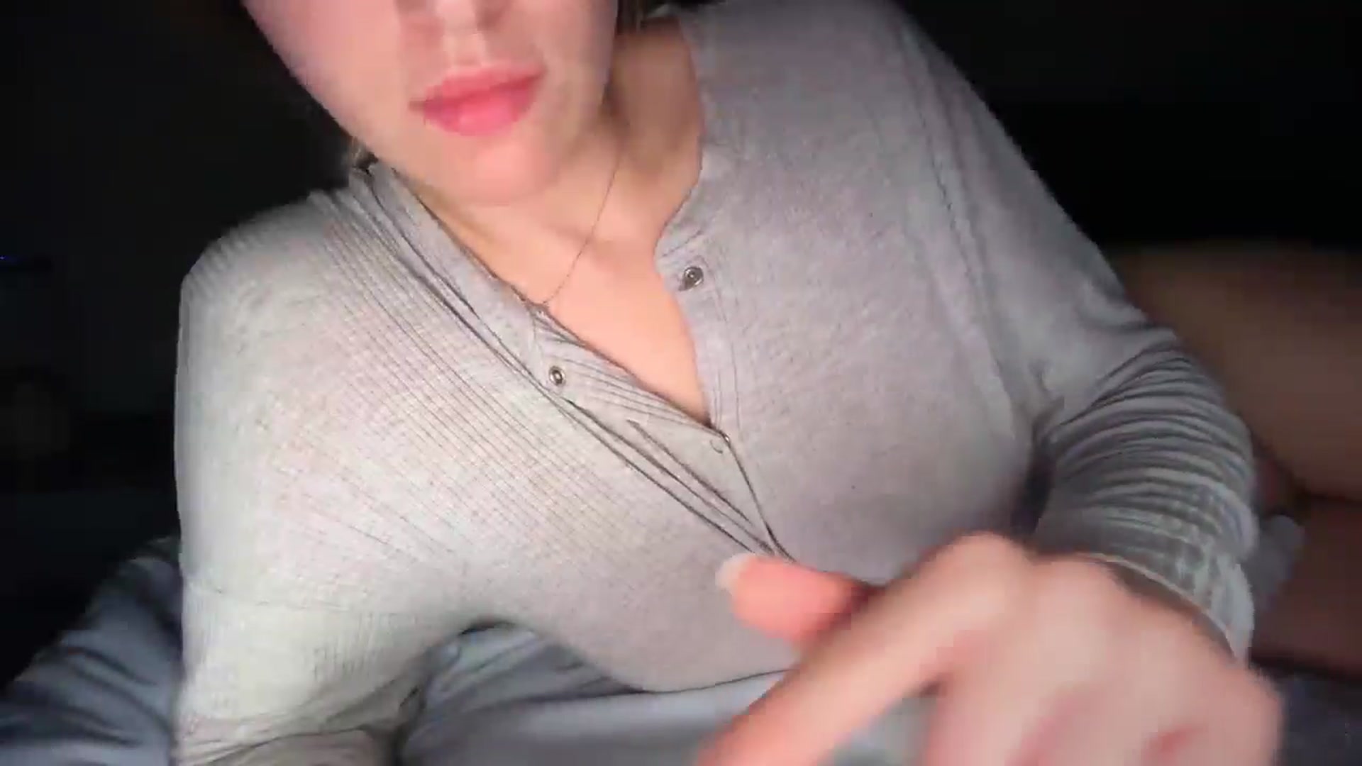 Gallery image thumbnail from SkySunFlower's myfreecams stream on, 12/29/2025, 18:42 image 6 of 20