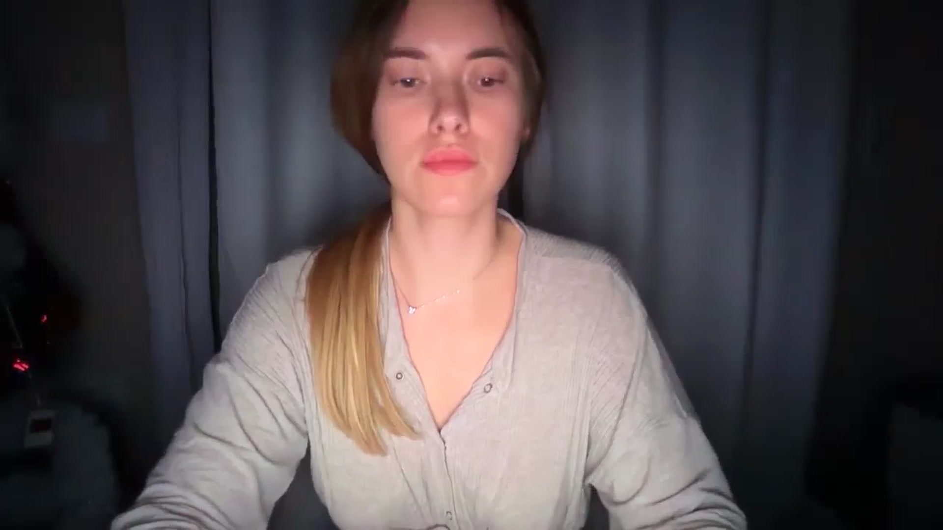 Gallery image thumbnail from SkySunFlower's myfreecams stream on, 12/29/2025, 18:42 image 11 of 20