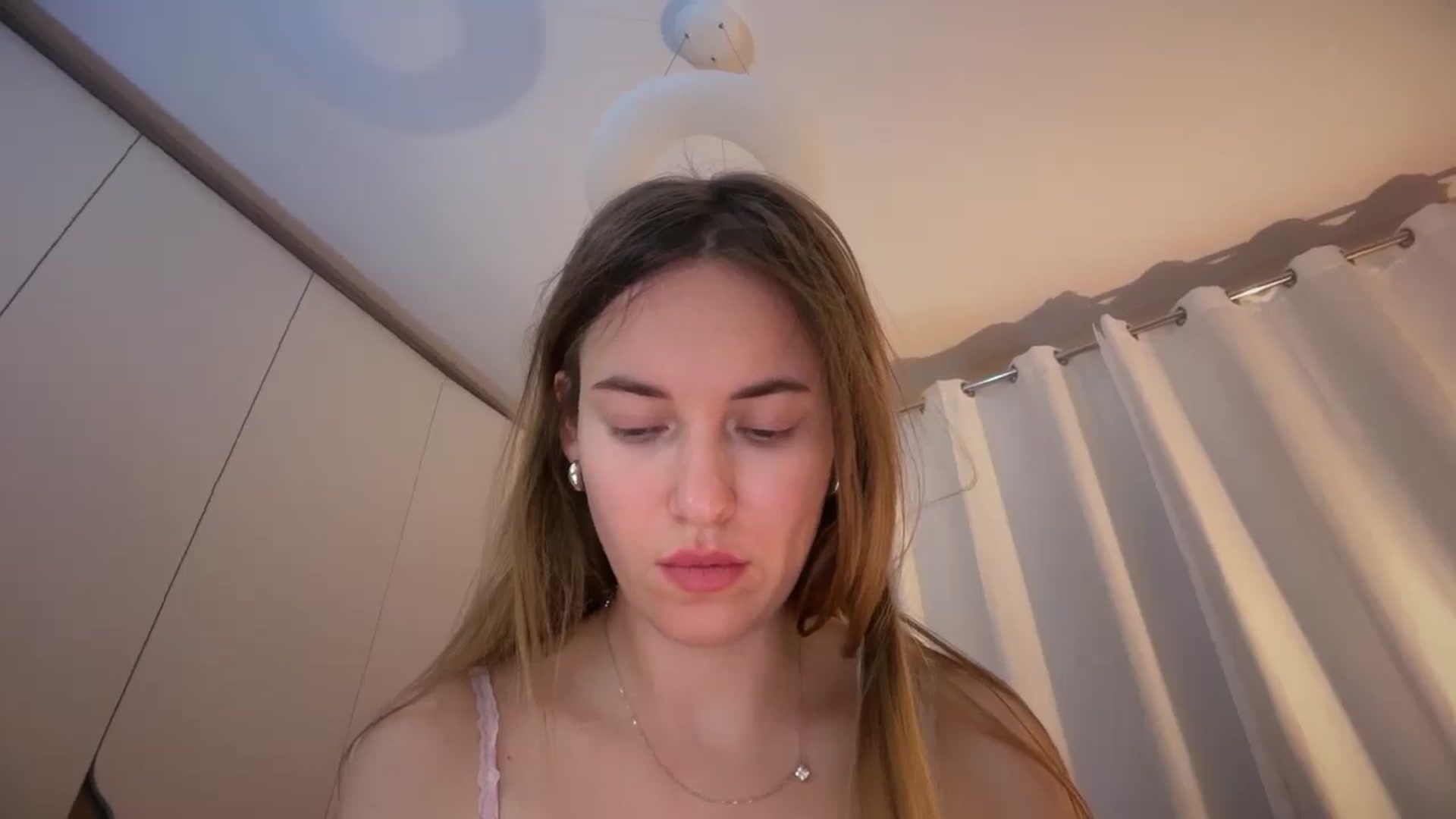 Gallery image thumbnail from SkySunFlower's myfreecams stream on, 12/30/2025, 17:48 image 8 of 20