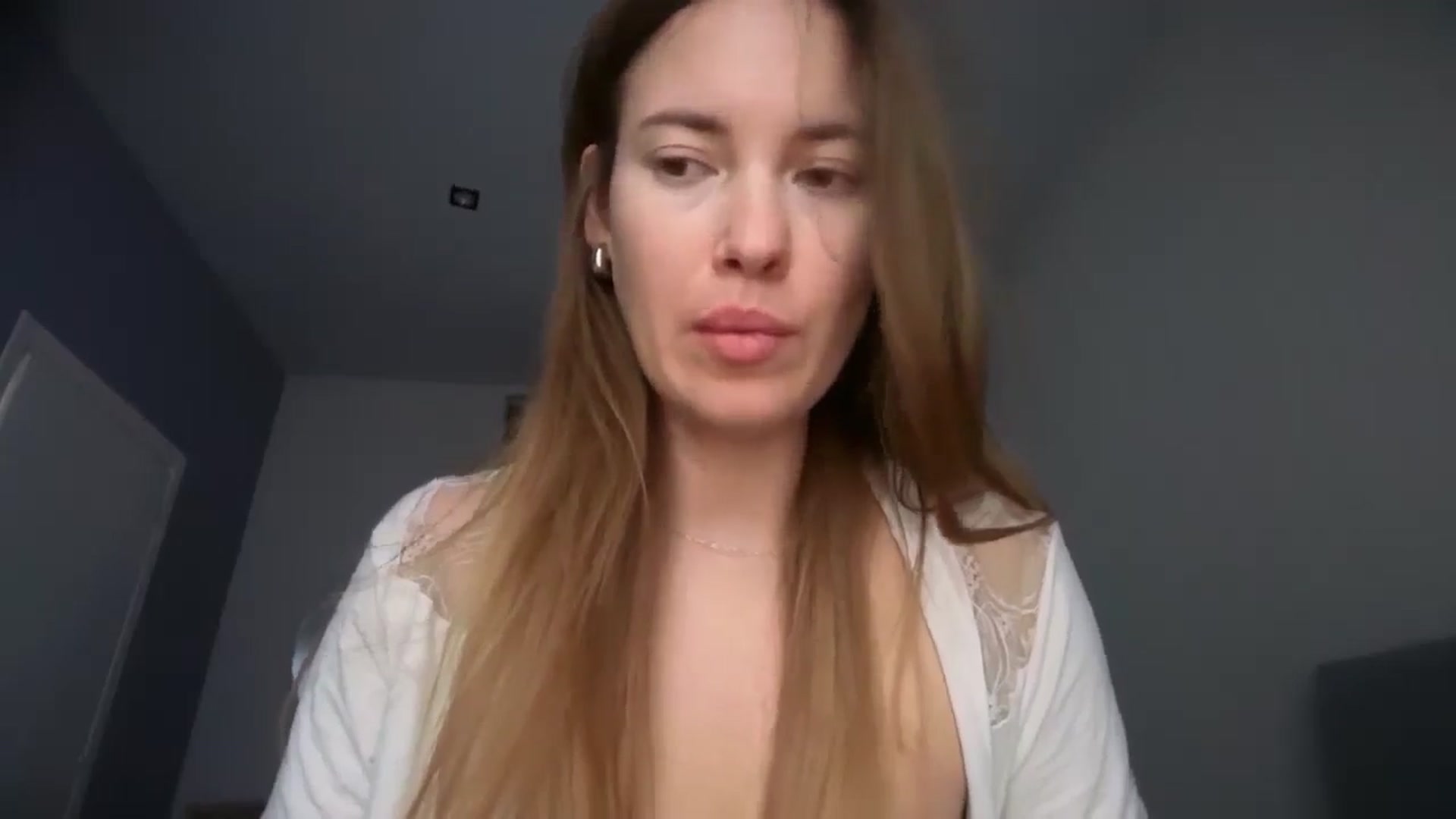 Gallery image thumbnail from SkySunFlower's myfreecams stream on, 12/31/2025, 09:23 image 16 of 20