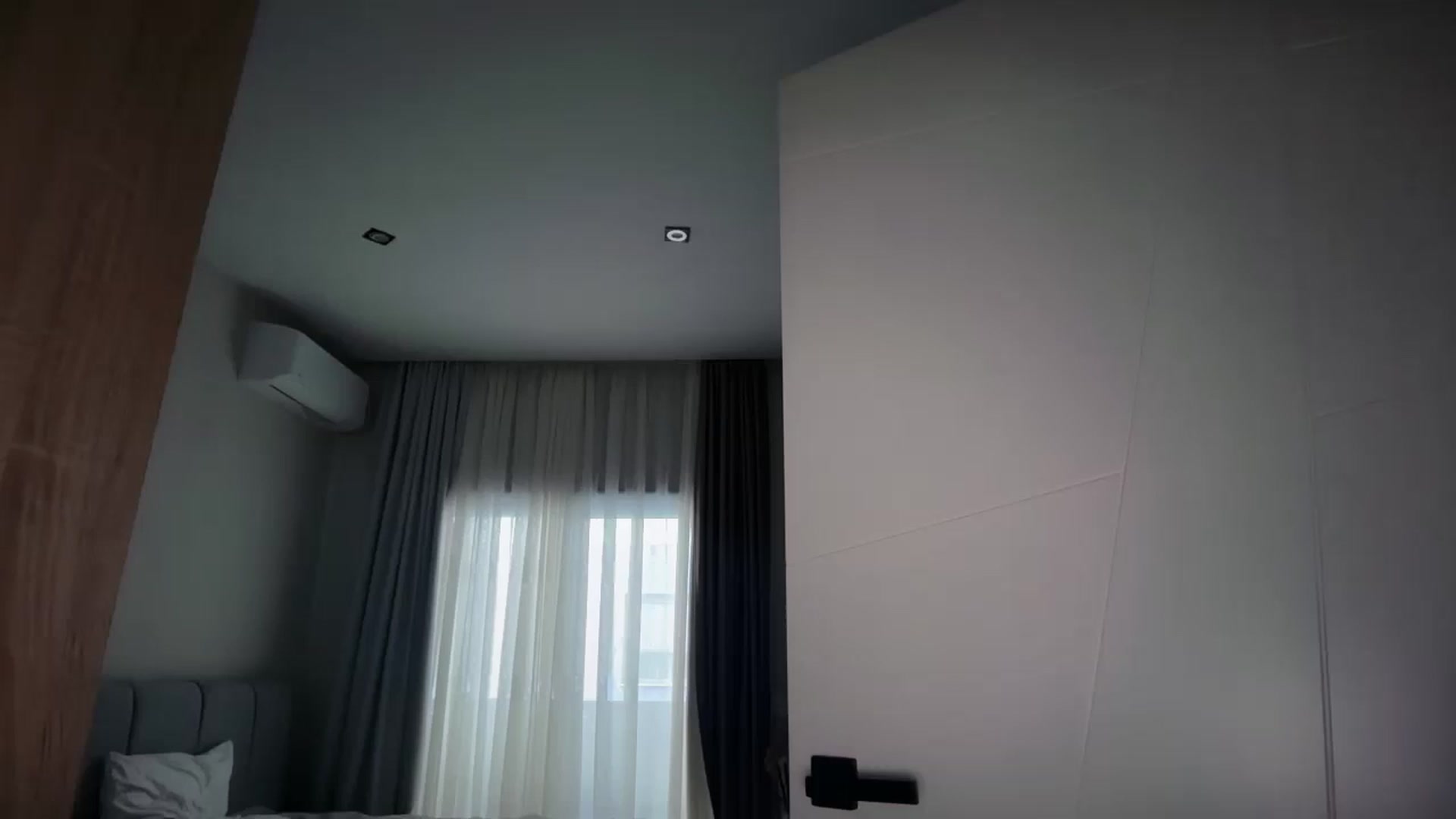 Gallery image thumbnail from SkySunFlower's myfreecams stream on, 01/03/2026, 14:04 image 12 of 20