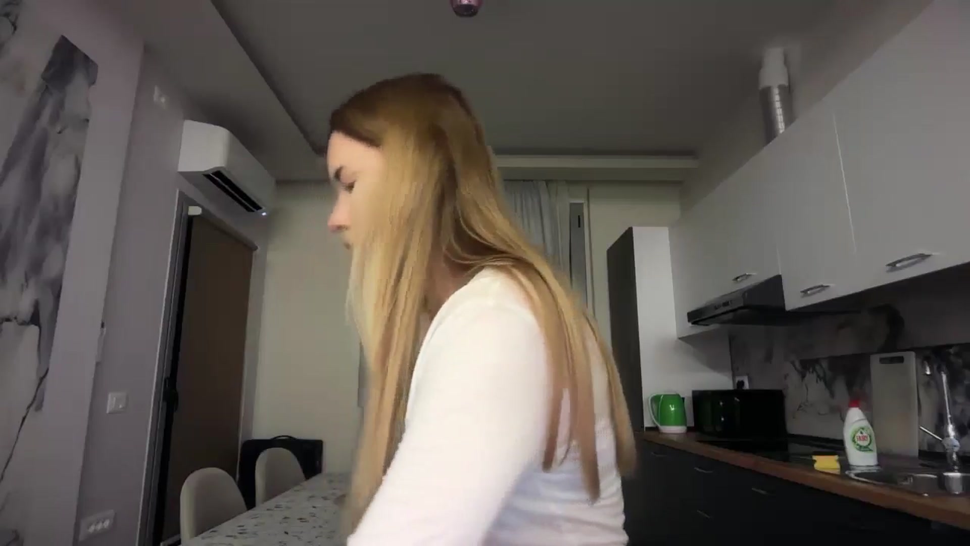 Gallery image thumbnail from SkySunFlower's myfreecams stream on, 01/04/2026, 19:41 image 20 of 20