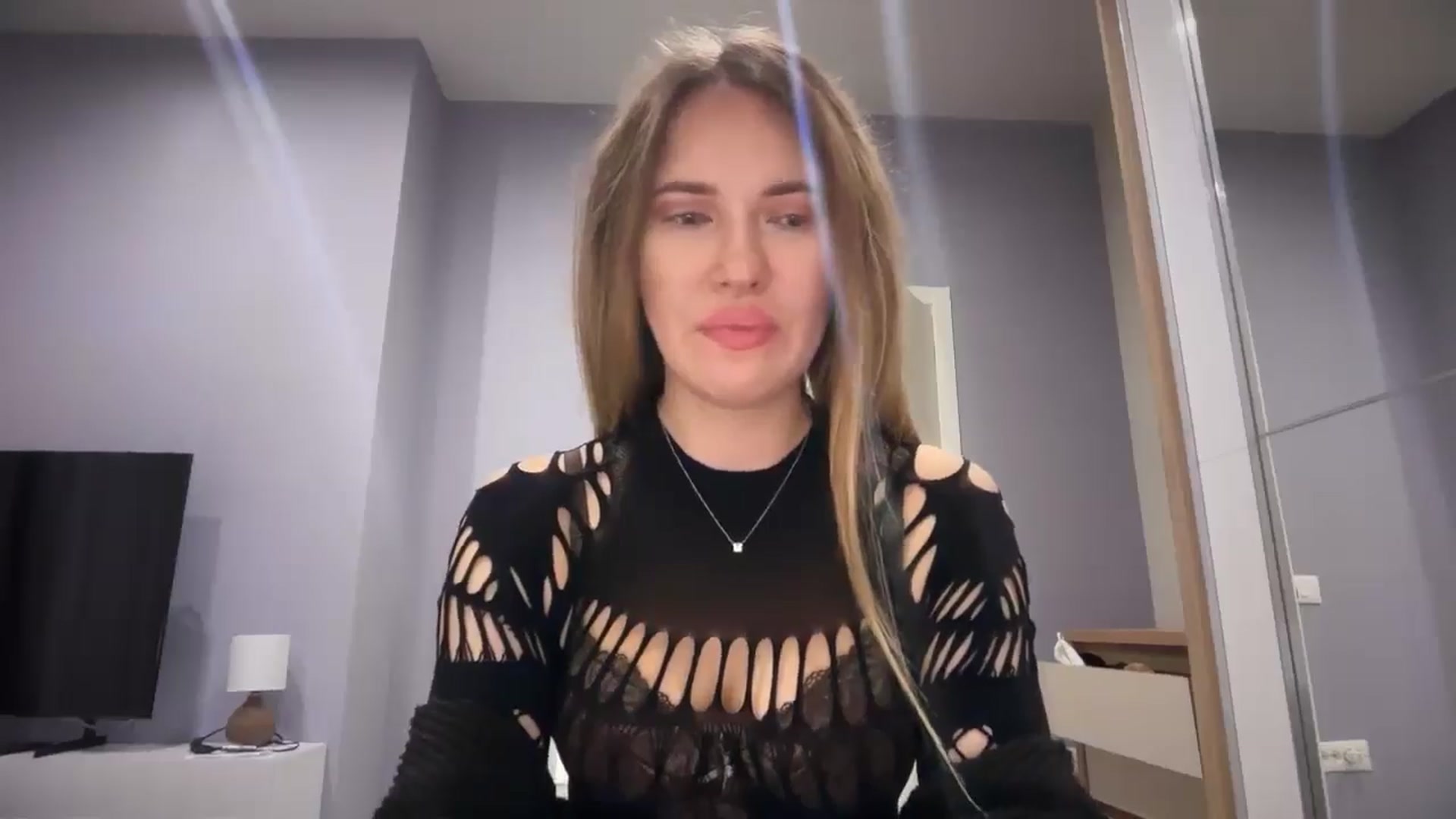 Gallery image thumbnail from SkySunFlower's myfreecams stream on, 01/05/2026, 15:22 image 17 of 20