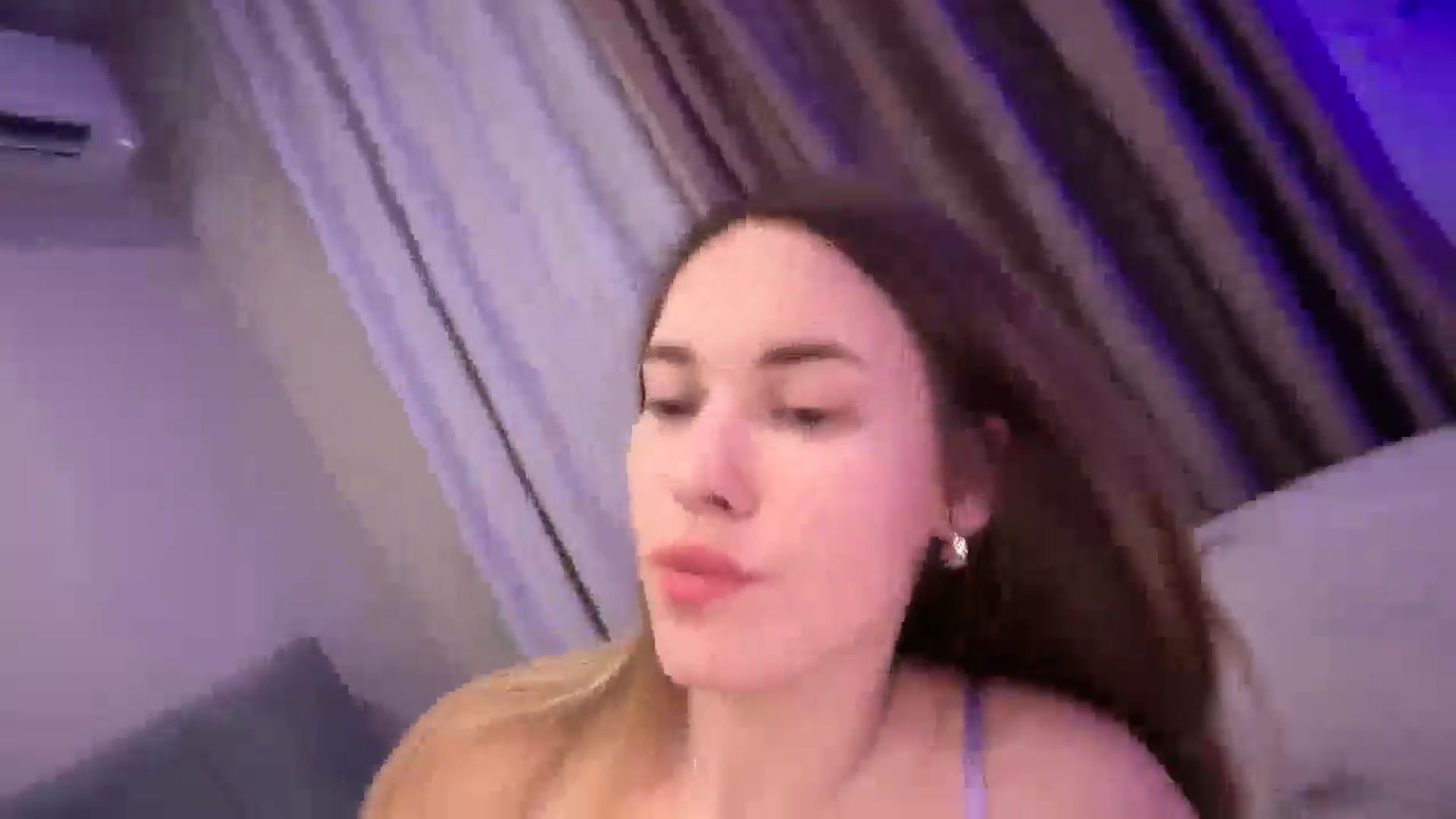 Gallery image thumbnail from SkySunFlower's myfreecams stream on, 01/06/2026, 01:25 image 9 of 20