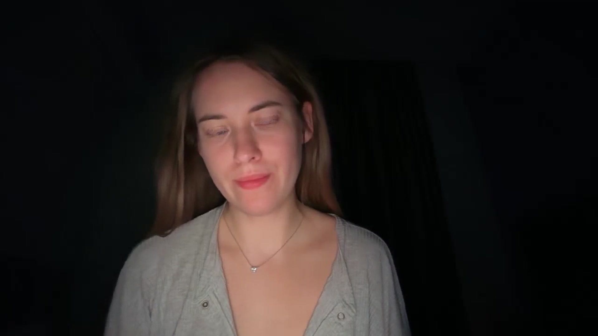 Gallery image thumbnail from SkySunFlower's myfreecams stream on, 01/06/2026, 04:00 image 2 of 20
