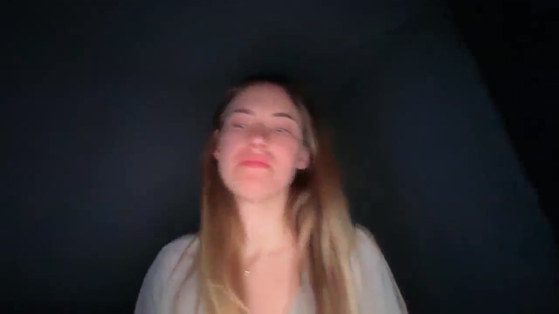 Gallery image thumbnail from SkySunFlower's myfreecams stream on, 01/07/2026, 04:14 image 18 of 20