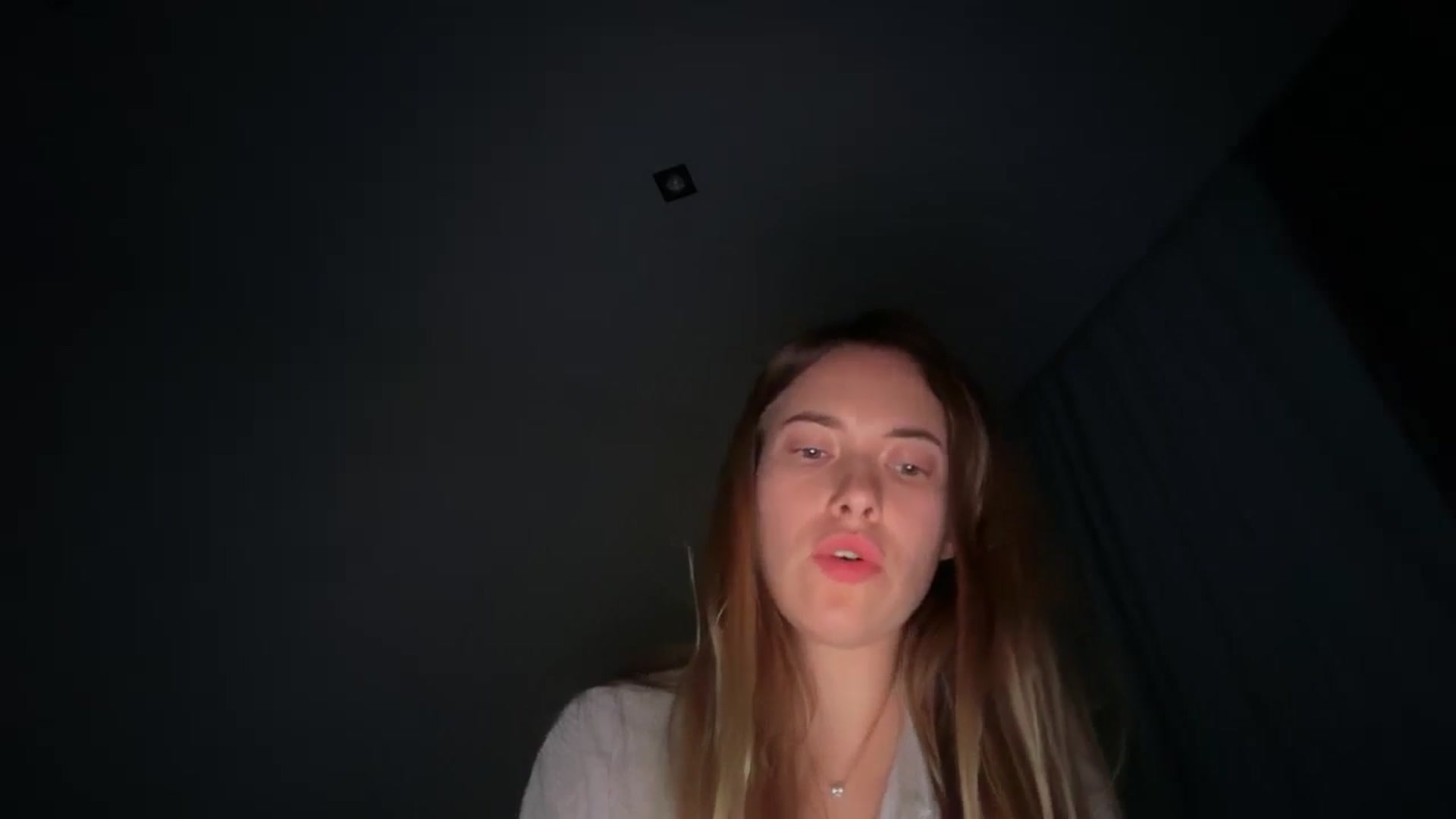 Gallery image thumbnail from SkySunFlower's myfreecams stream on, 01/07/2026, 04:14 image 19 of 20