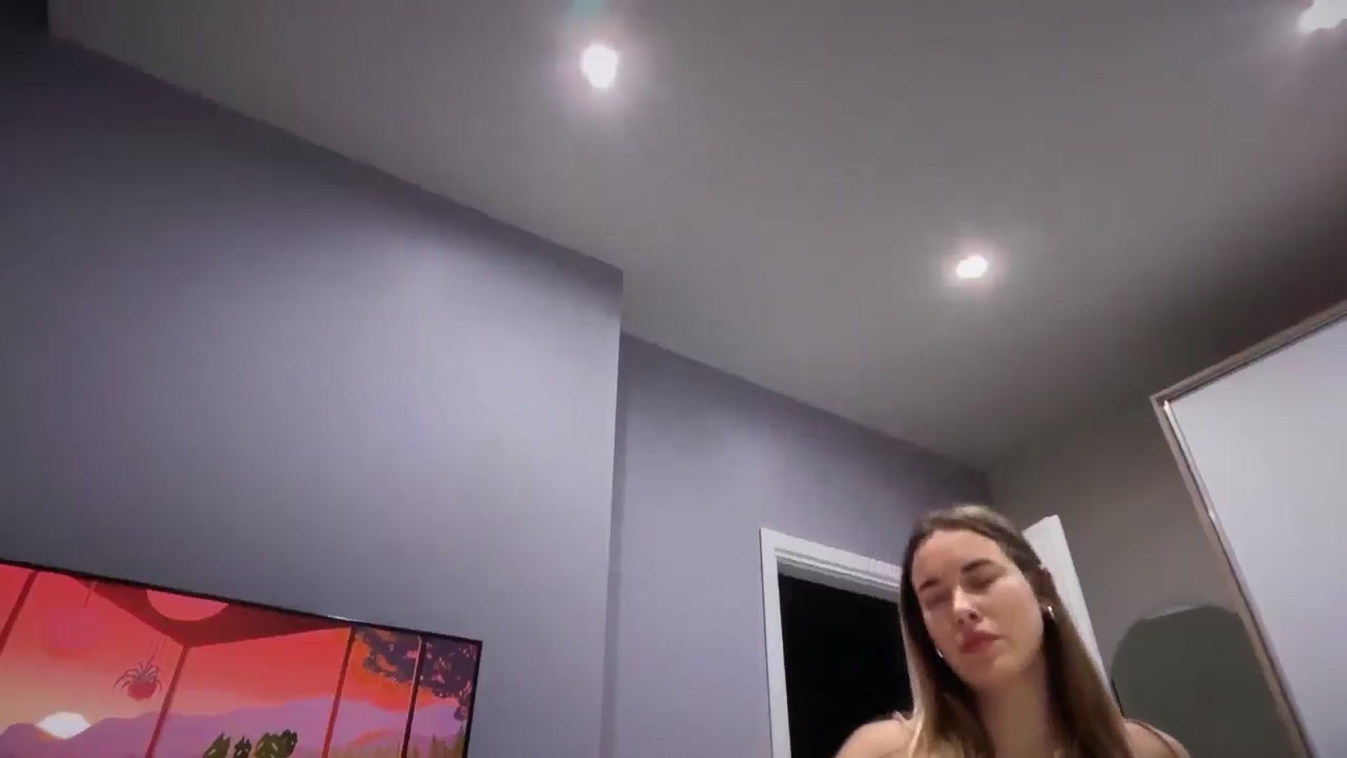 Gallery image thumbnail from SkySunFlower's myfreecams stream on, 01/10/2026, 24:32 image 20 of 20