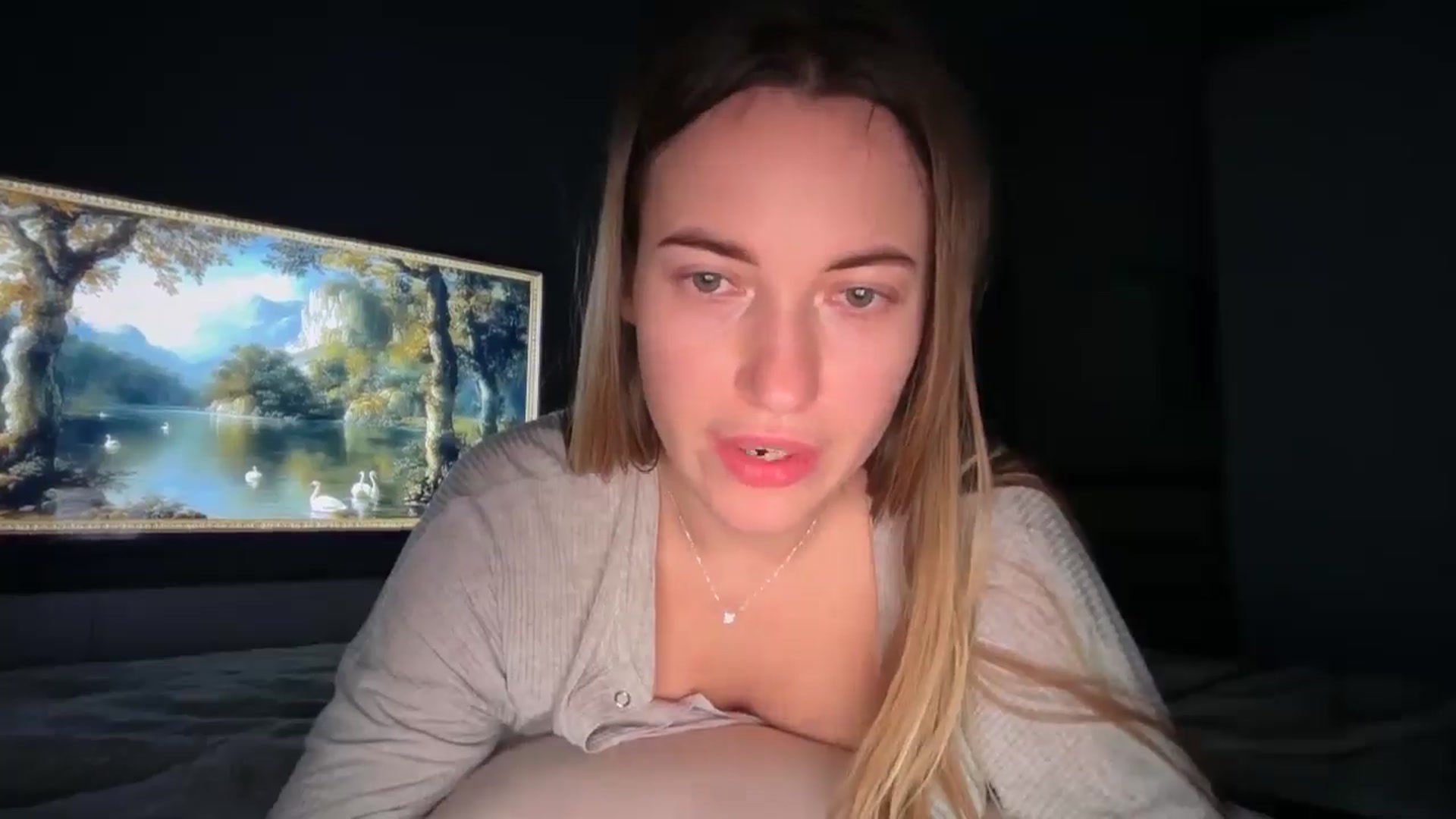 Gallery image thumbnail from SkySunFlower's myfreecams stream on, 01/10/2026, 07:10 image 3 of 20