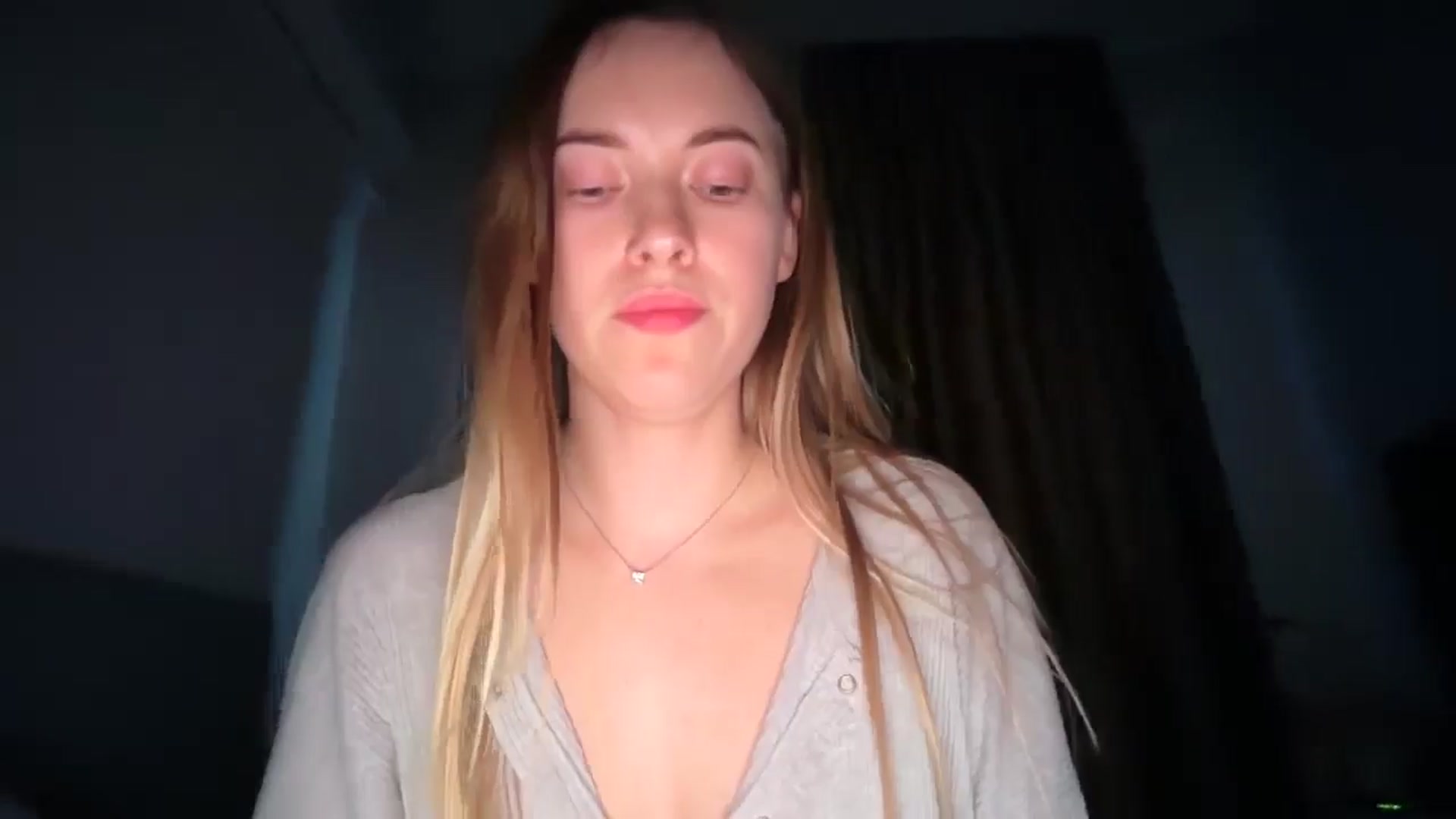 Gallery image thumbnail from SkySunFlower's myfreecams stream on, 01/11/2026, 14:20 image 9 of 20